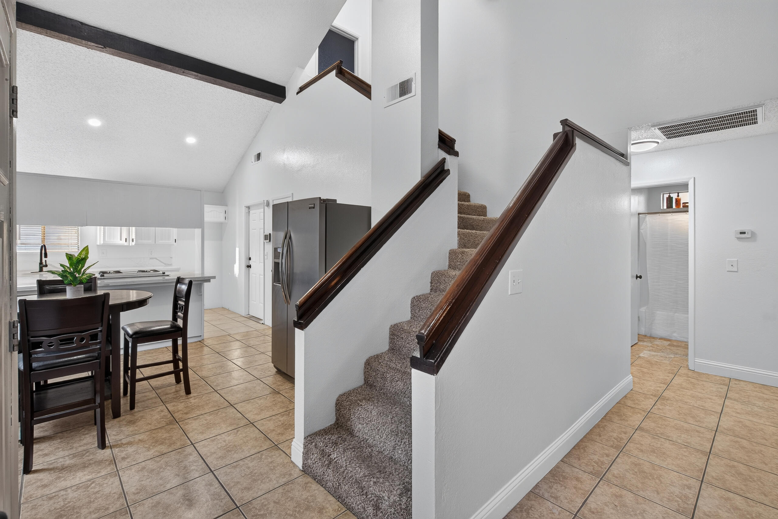 1201 E Ferguson Ave, Visalia, CA 93292