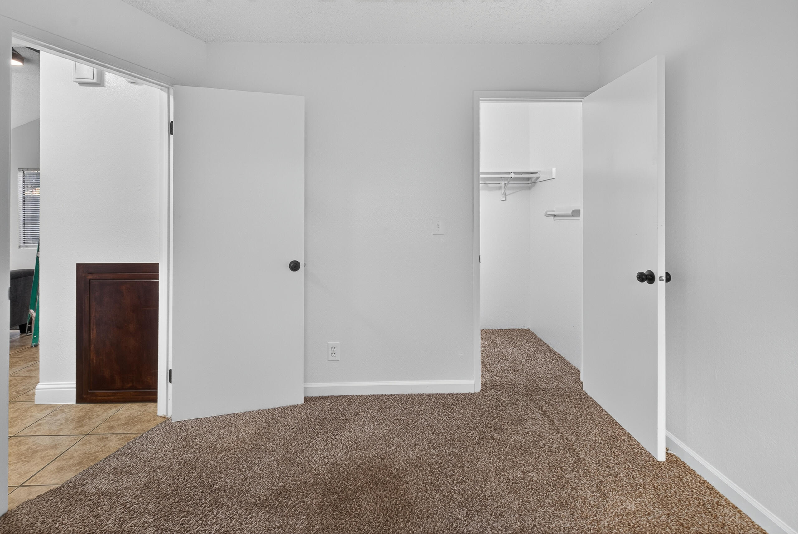 1201 E Ferguson Ave, Visalia, CA 93292