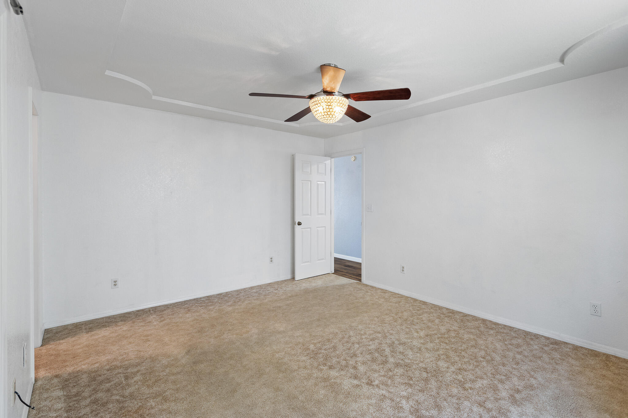 1646 Bel Aire Ave, Porterville, CA 93257