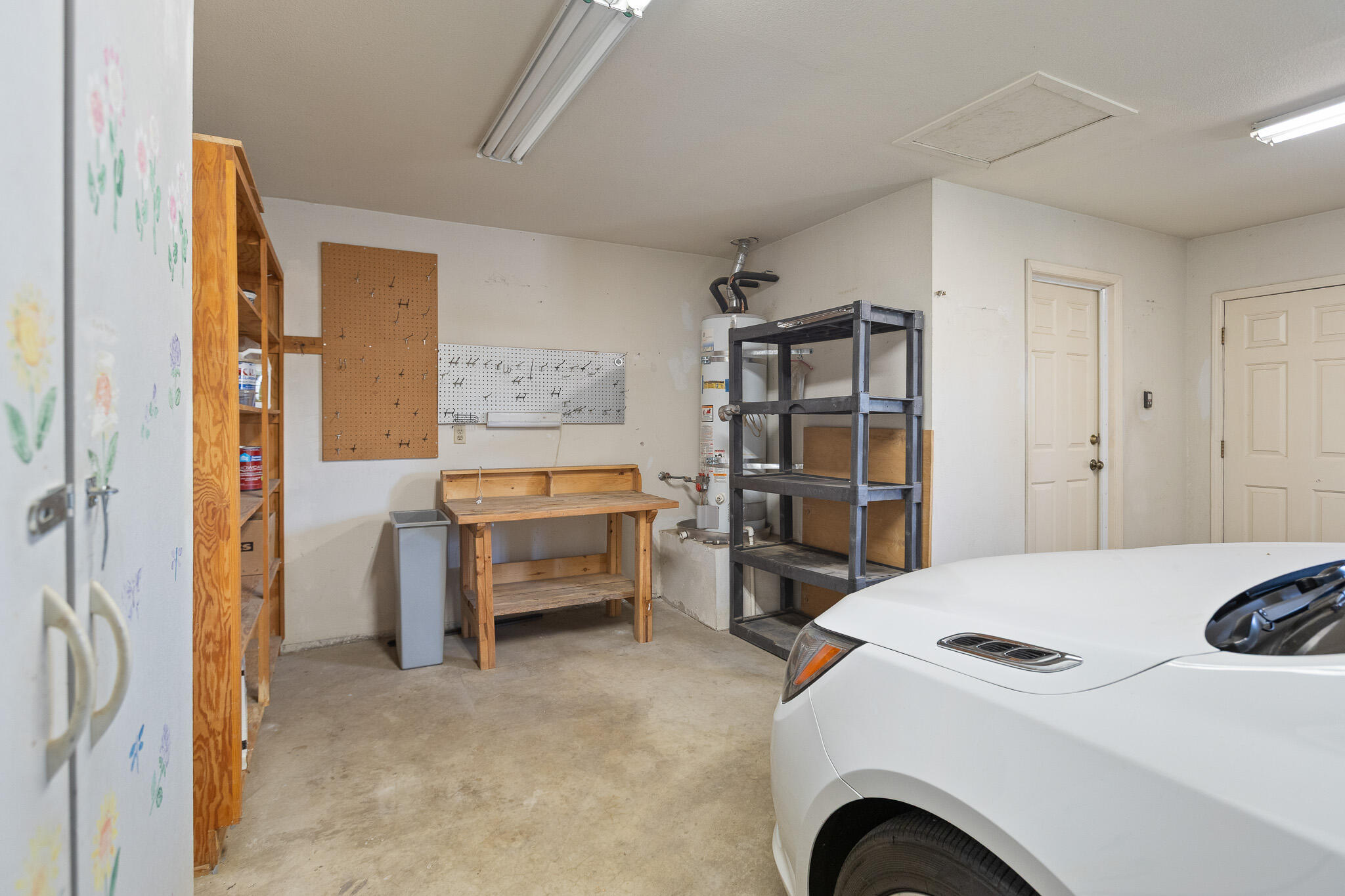1646 Bel Aire Ave, Porterville, CA 93257