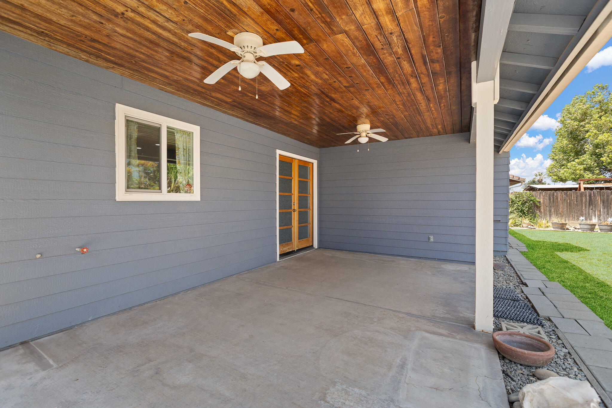 1646 Bel Aire Ave, Porterville, CA 93257