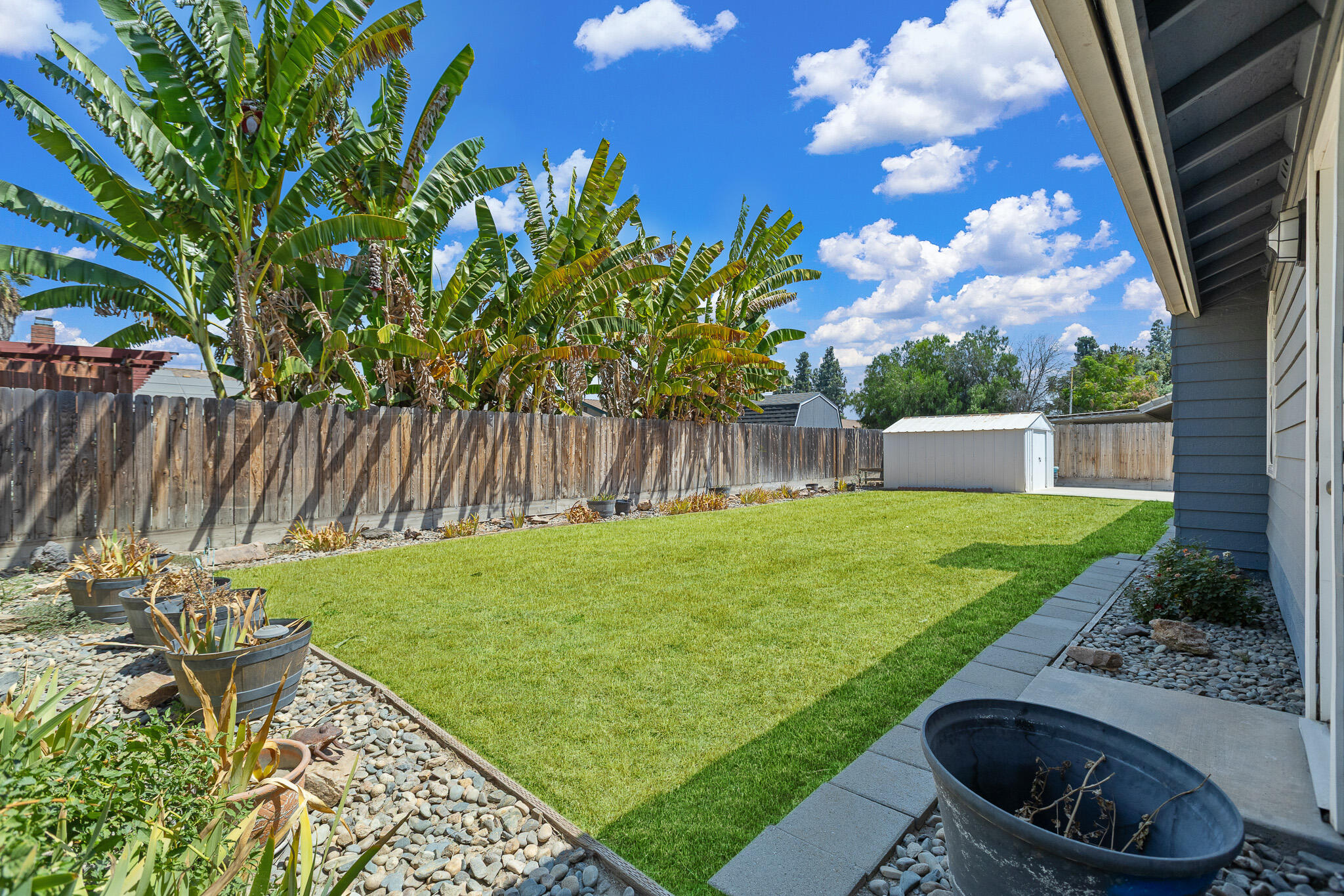 1646 Bel Aire Ave, Porterville, CA 93257