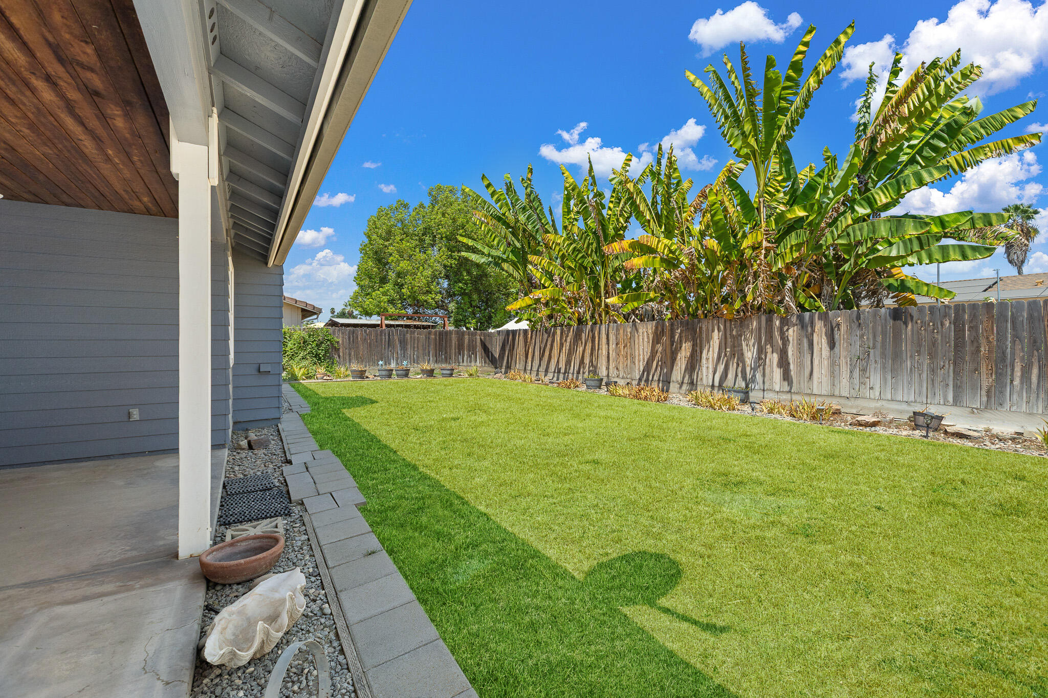 1646 Bel Aire Ave, Porterville, CA 93257