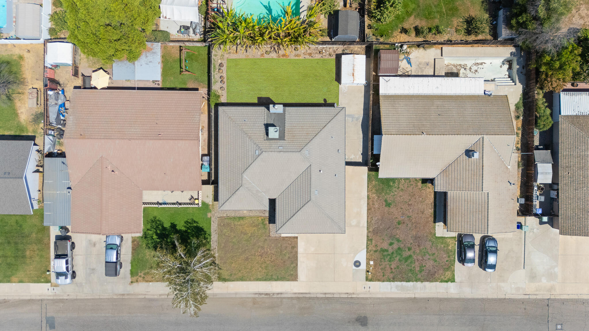 1646 Bel Aire Ave, Porterville, CA 93257