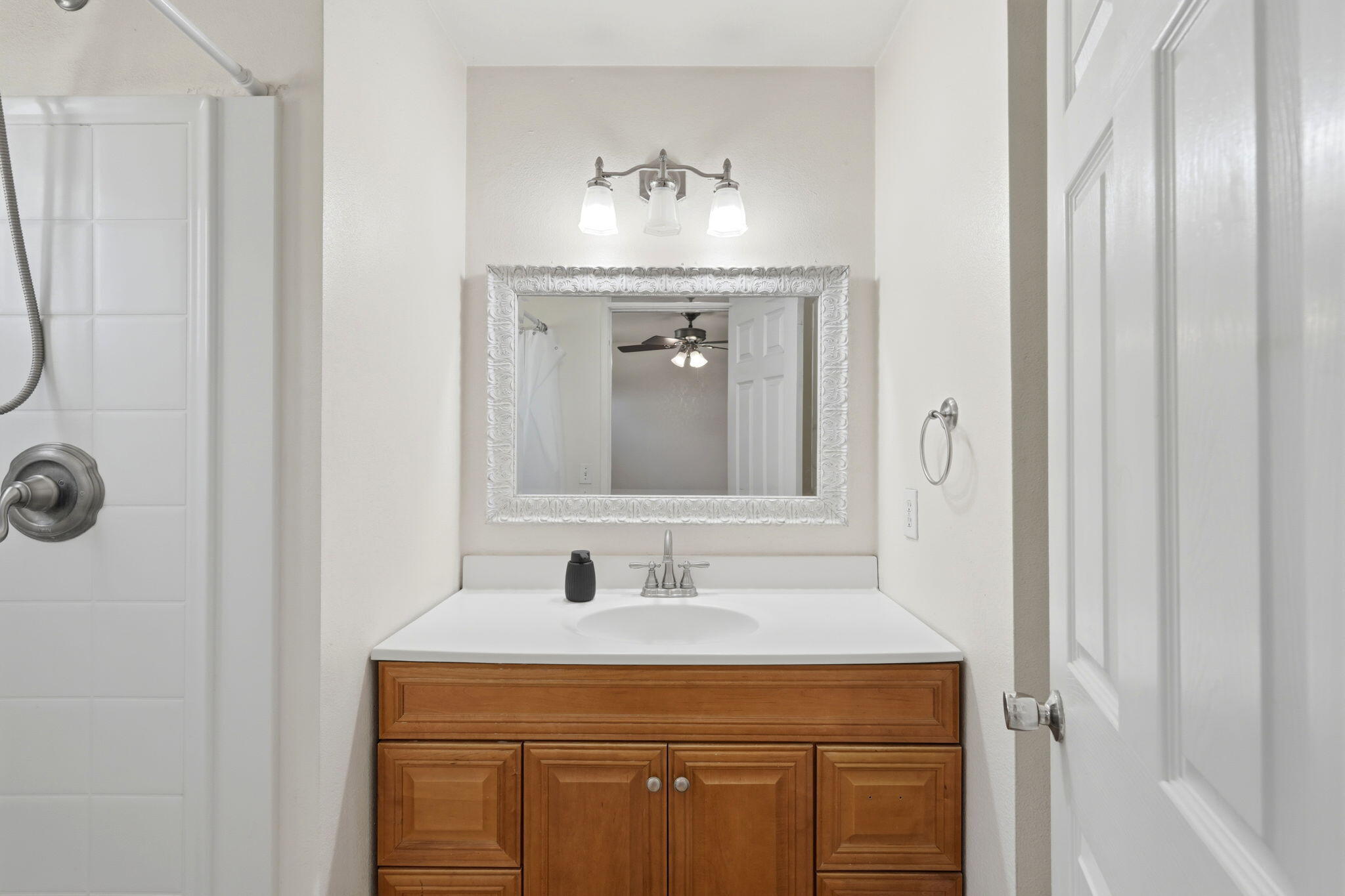 10856 Malta St, Hanford, CA 93230
