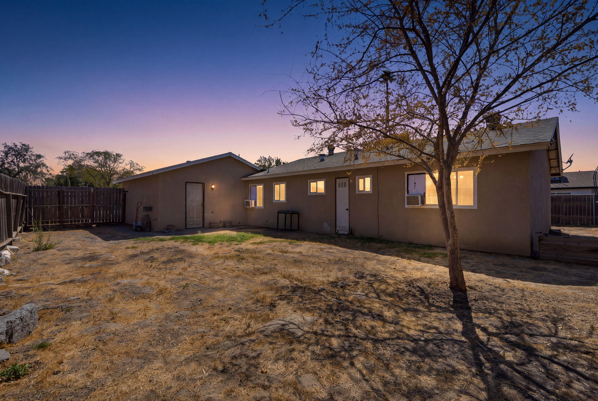 10856 Malta St, Hanford, CA 93230