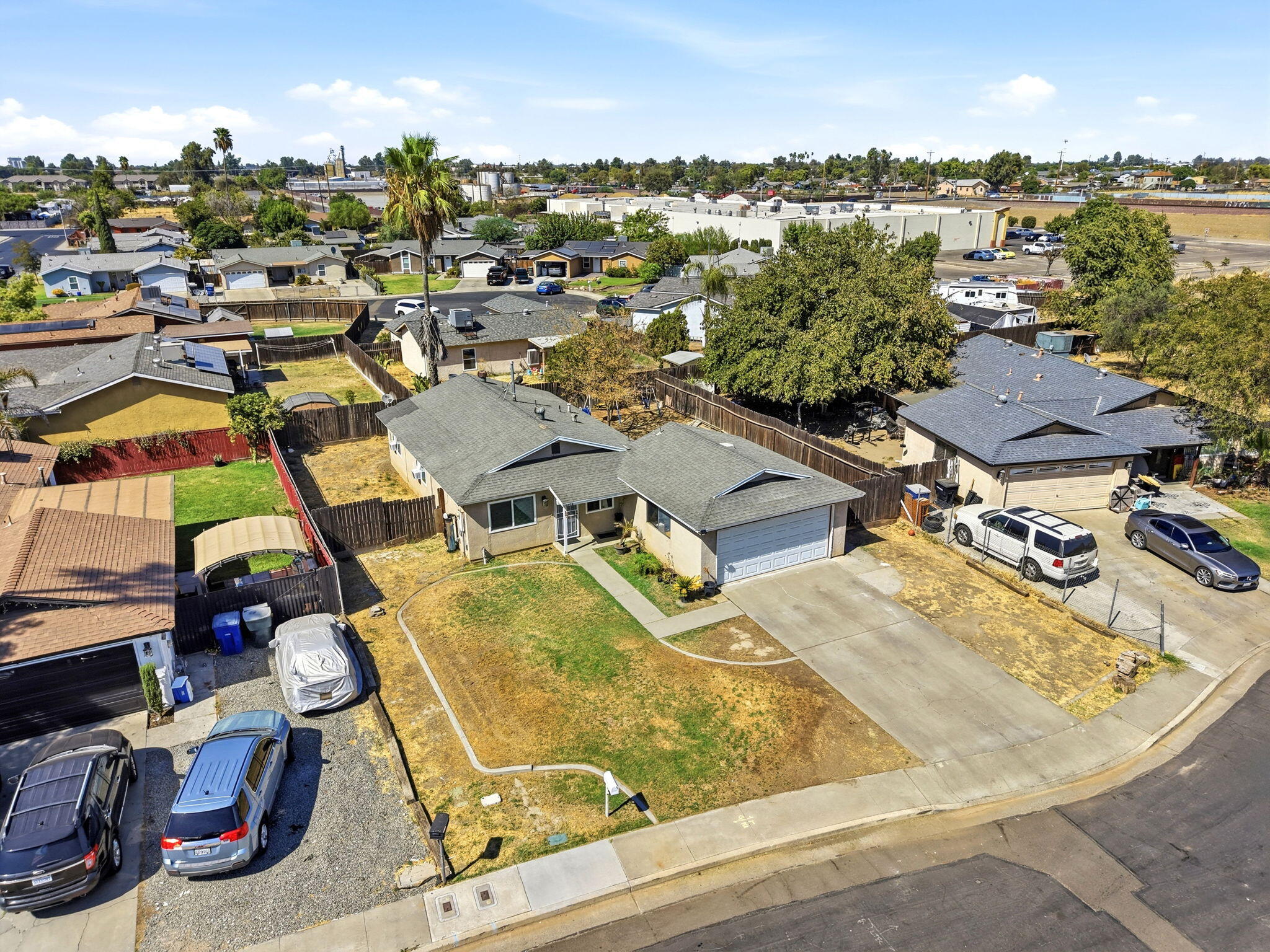 10856 Malta St, Hanford, CA 93230