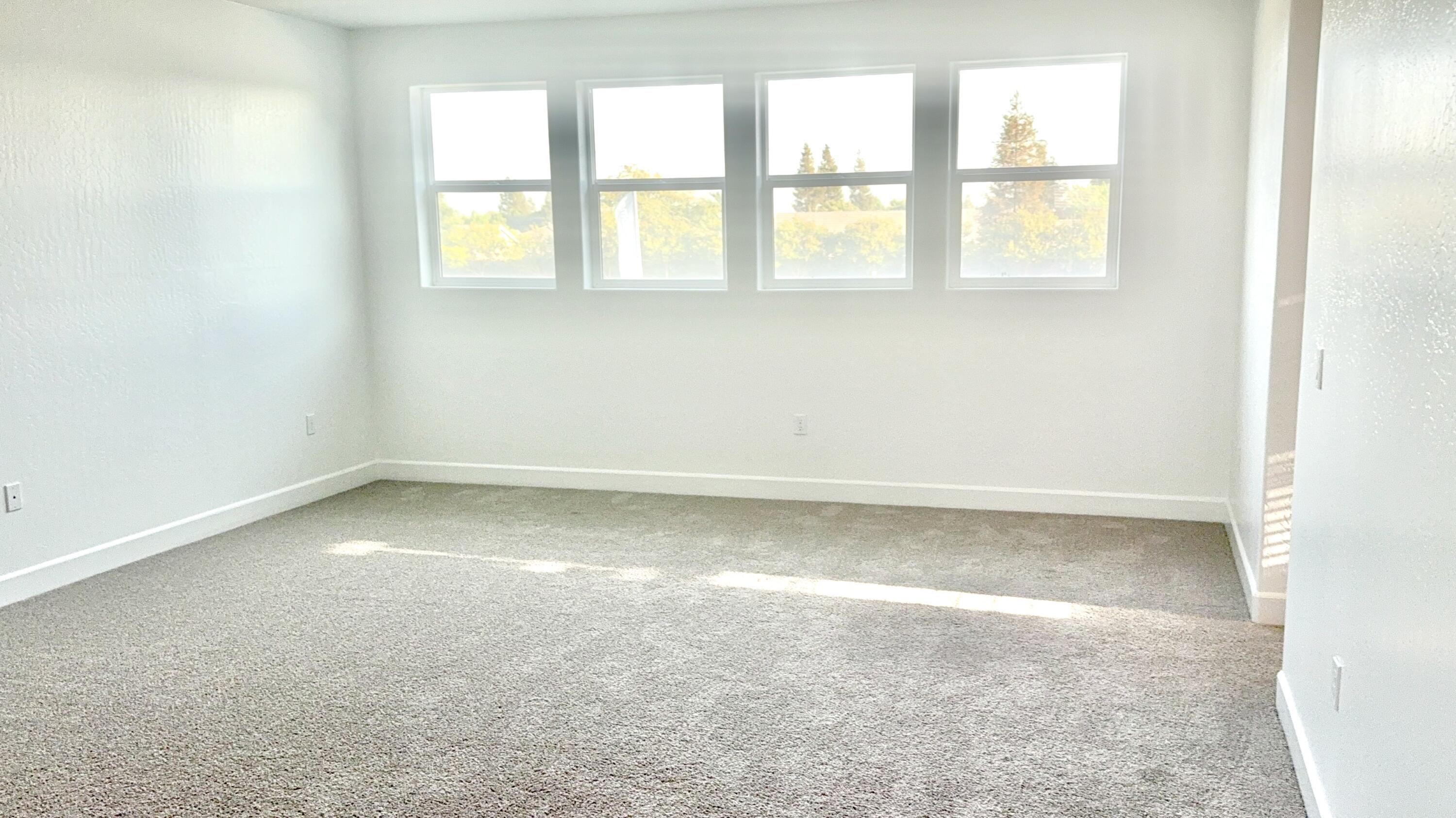 2901 Sand Hls Ave, Tulare, CA 93274