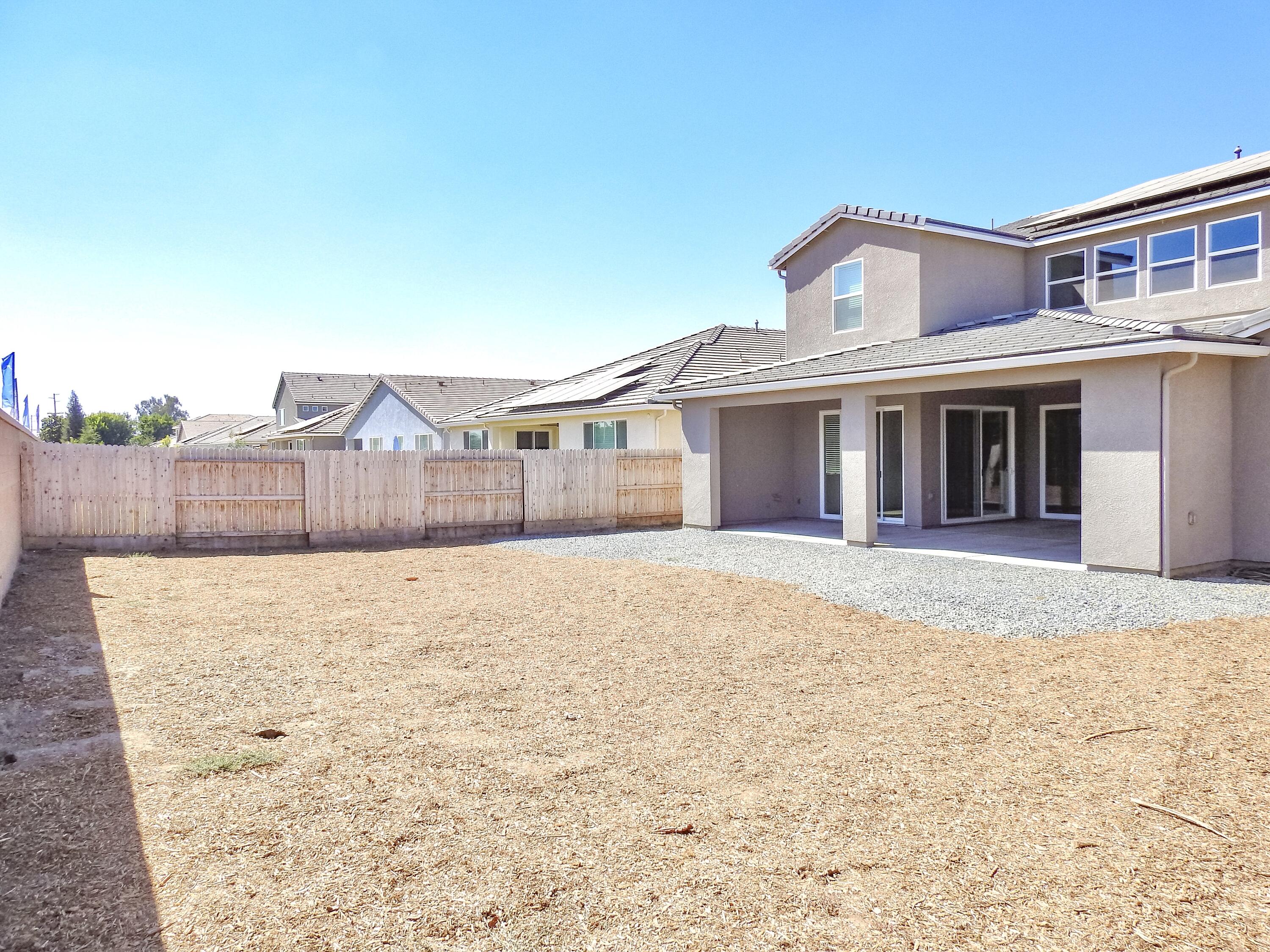 2901 Sand Hls Ave, Tulare, CA 93274