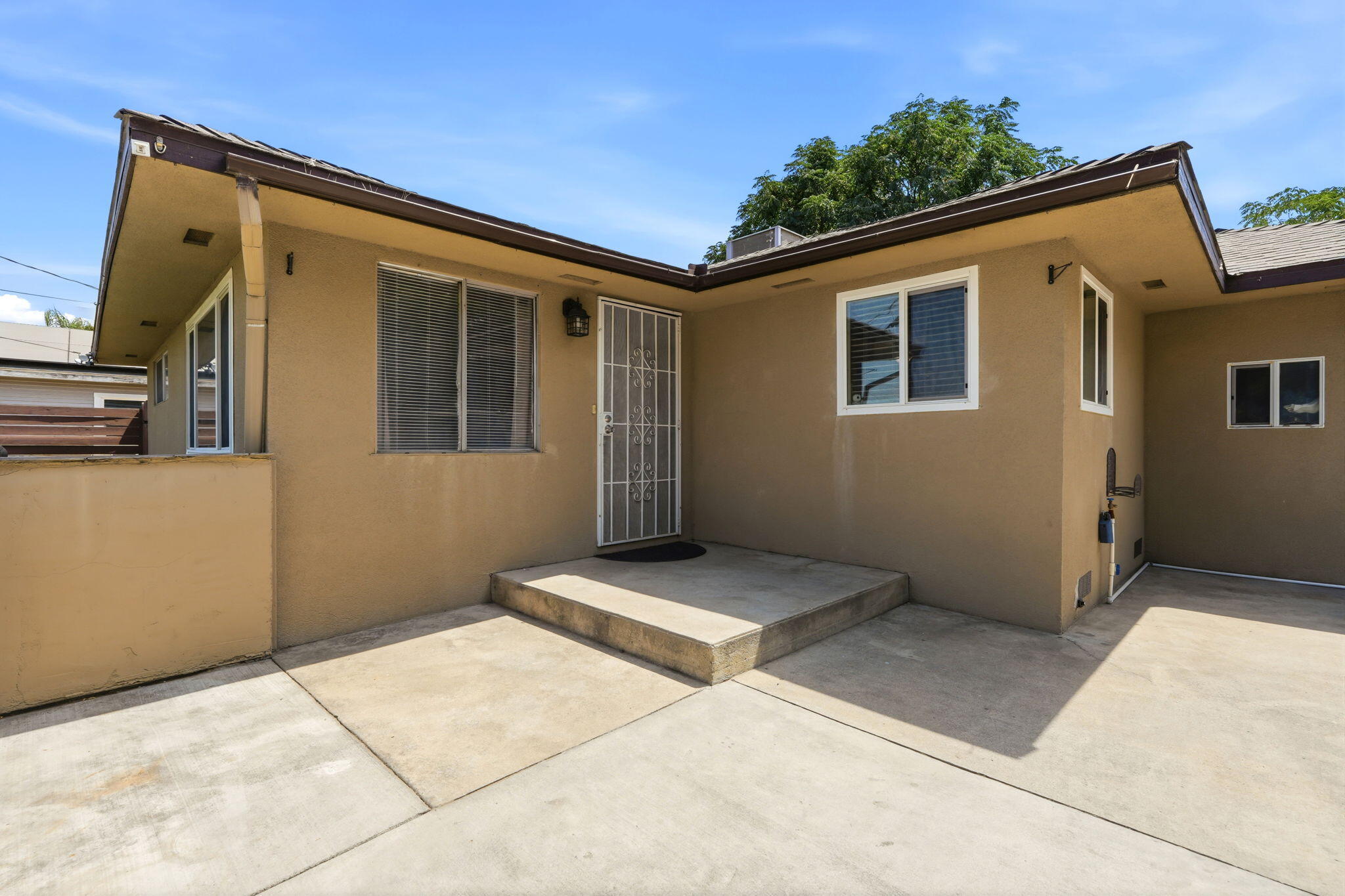 5142 N Polk Ave, Fresno, CA 93722
