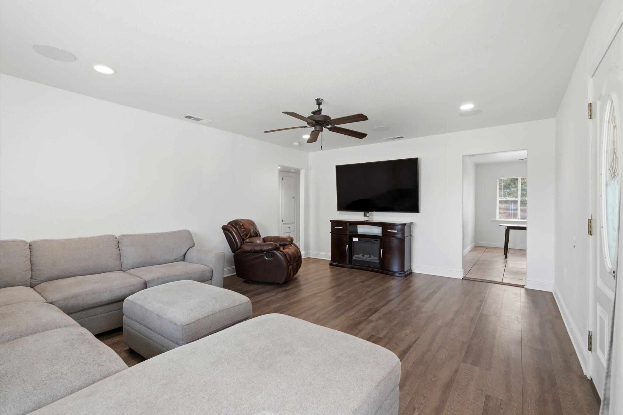 5142 N Polk Ave, Fresno, CA 93722