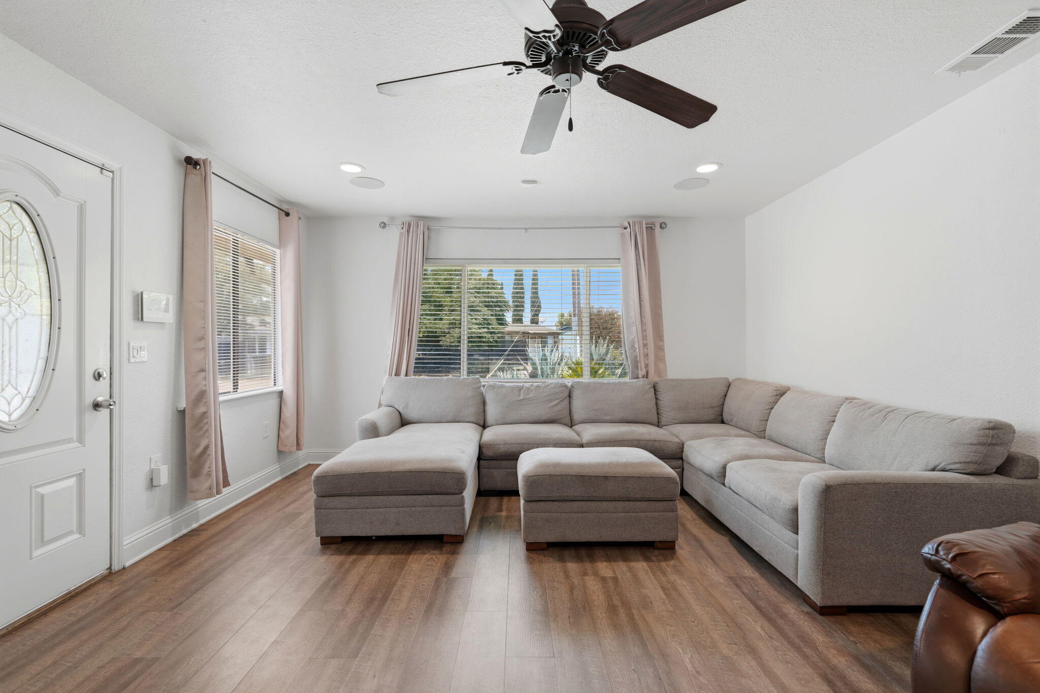 5142 N Polk Ave, Fresno, CA 93722