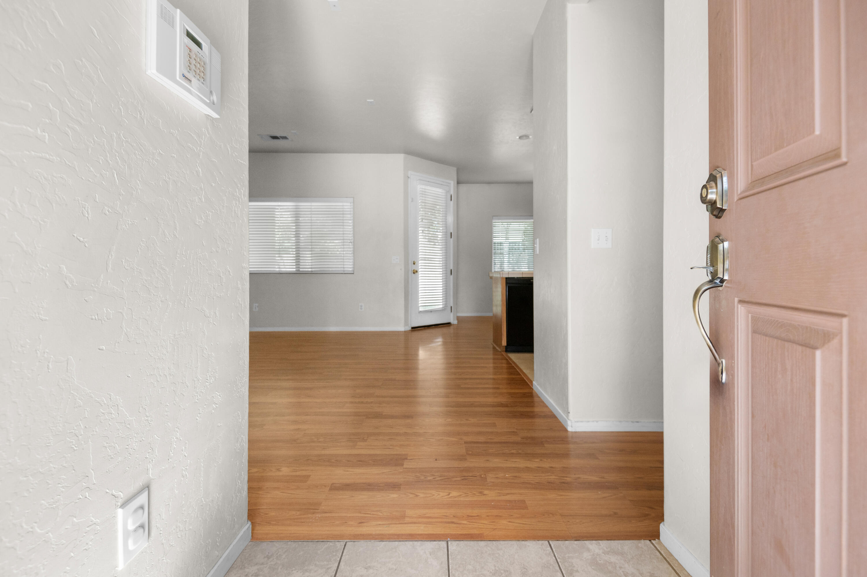 1486 Firestone Dr, Tulare, CA 93274