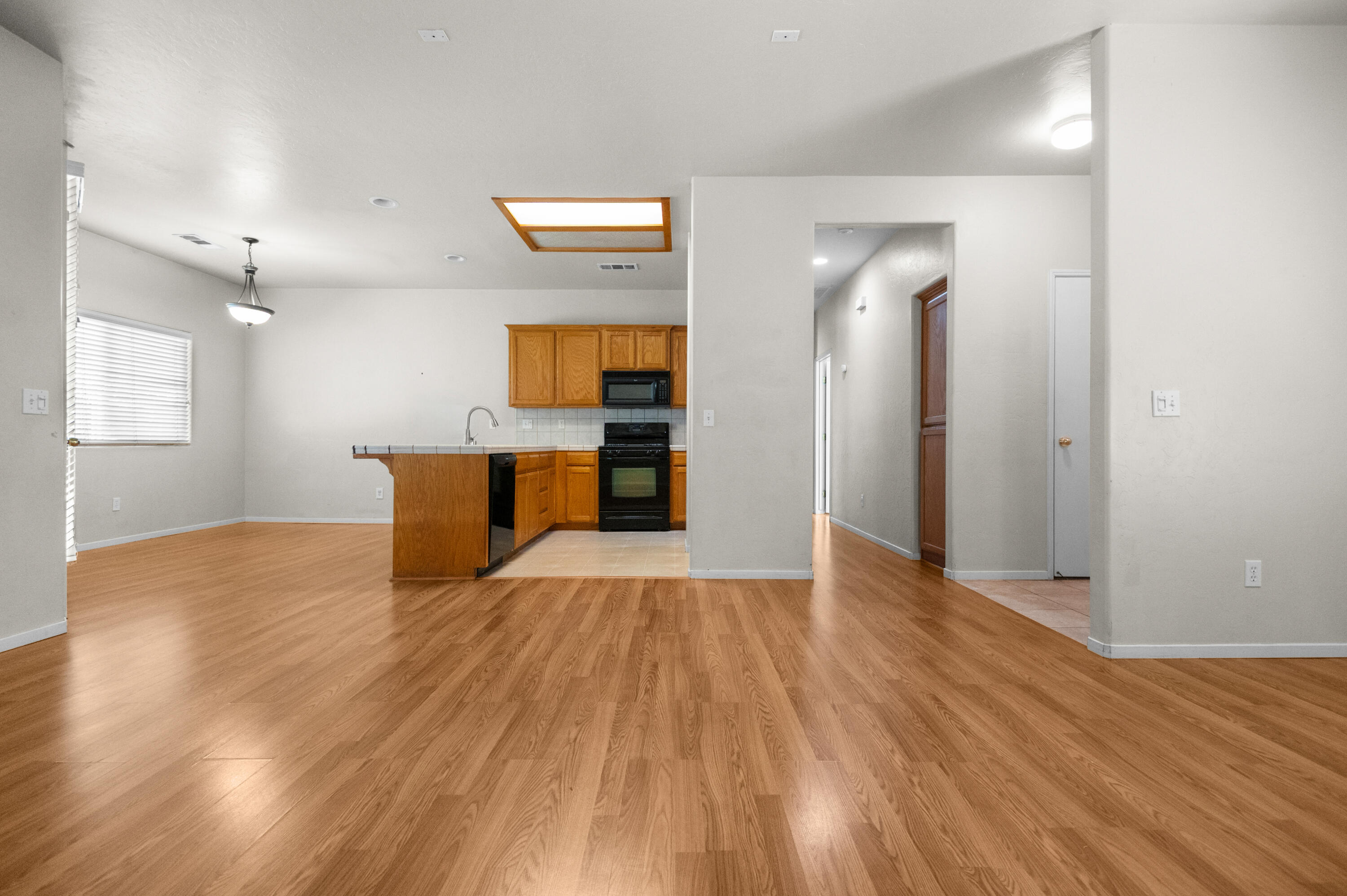 1486 Firestone Dr, Tulare, CA 93274