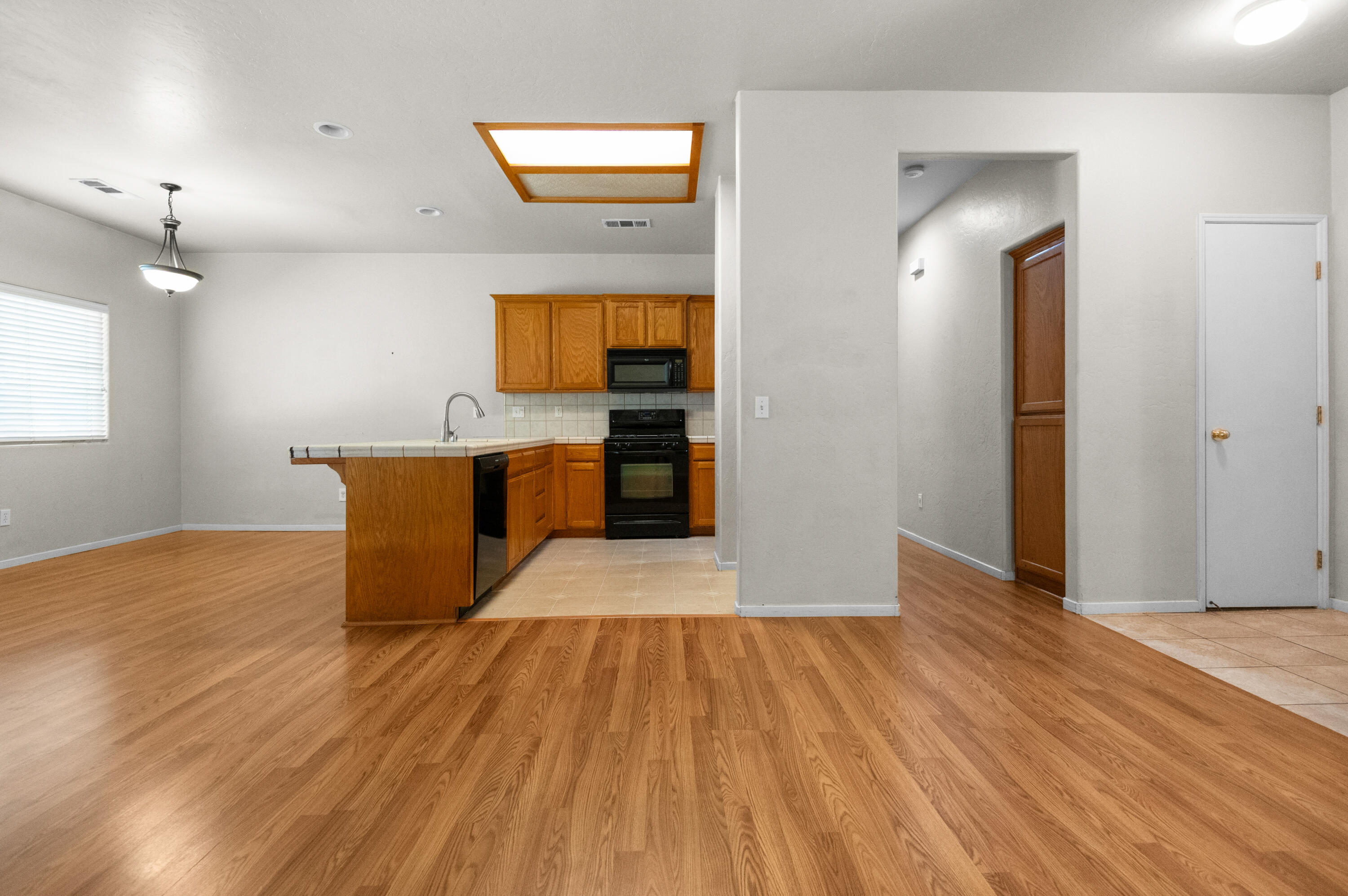 1486 Firestone Dr, Tulare, CA 93274