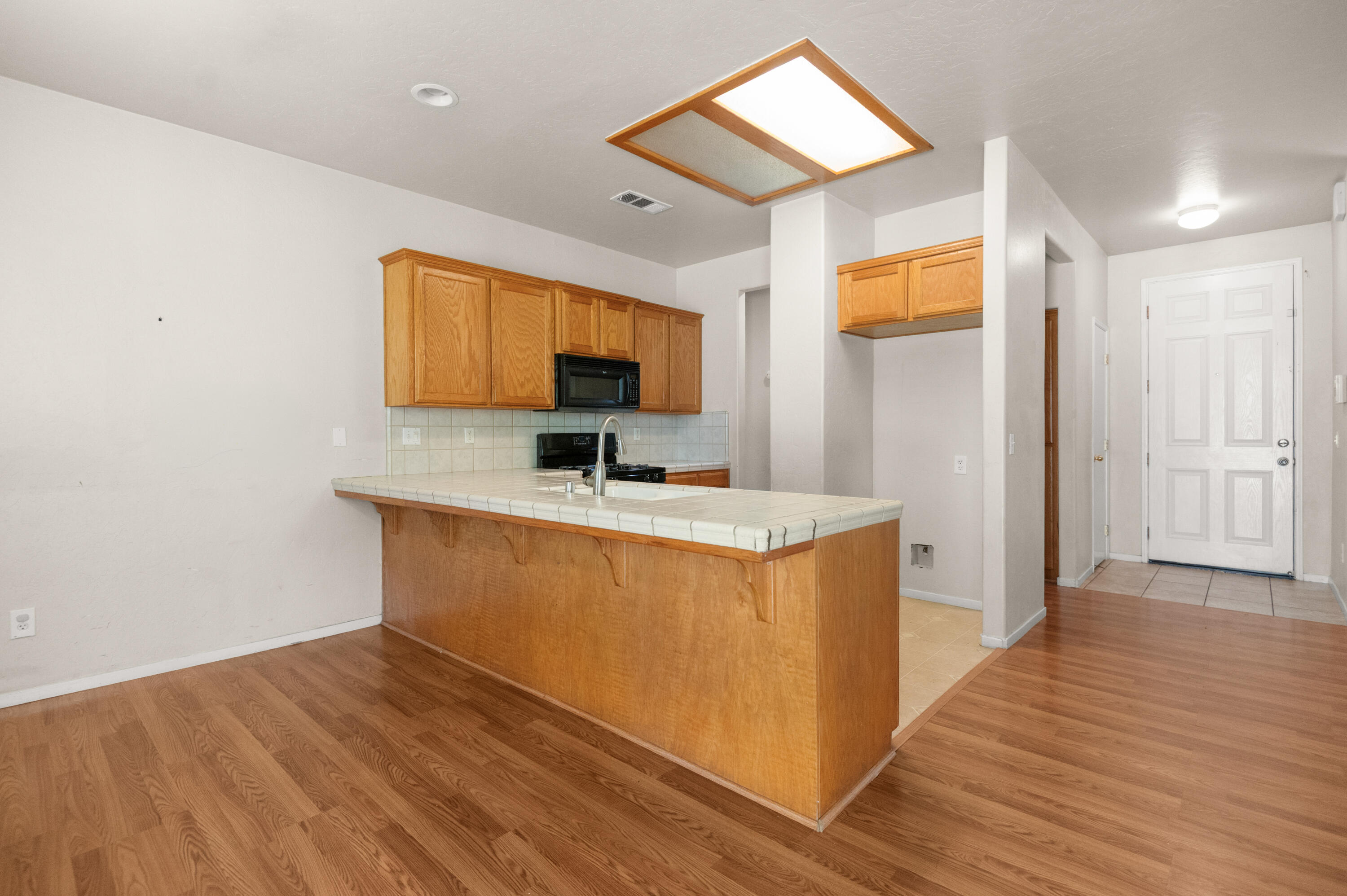 1486 Firestone Dr, Tulare, CA 93274