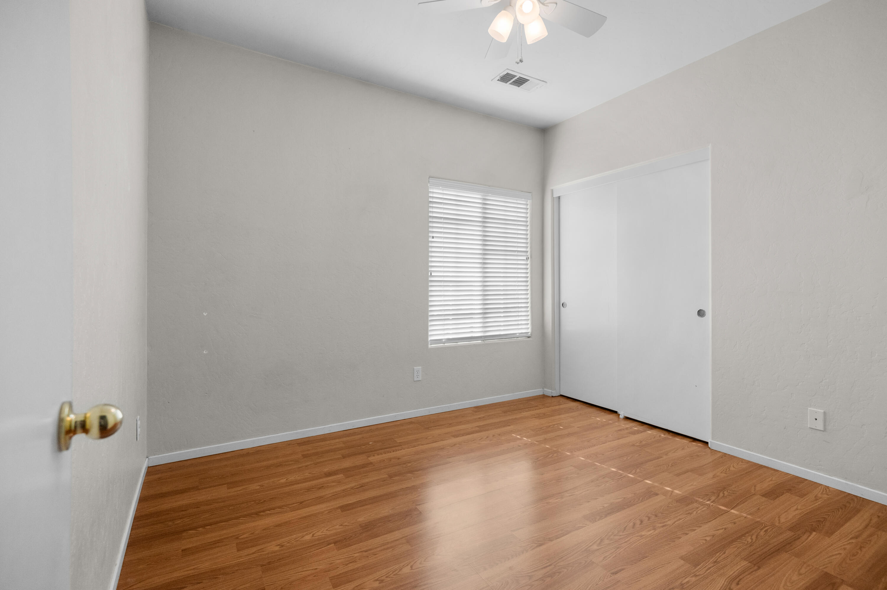 1486 Firestone Dr, Tulare, CA 93274