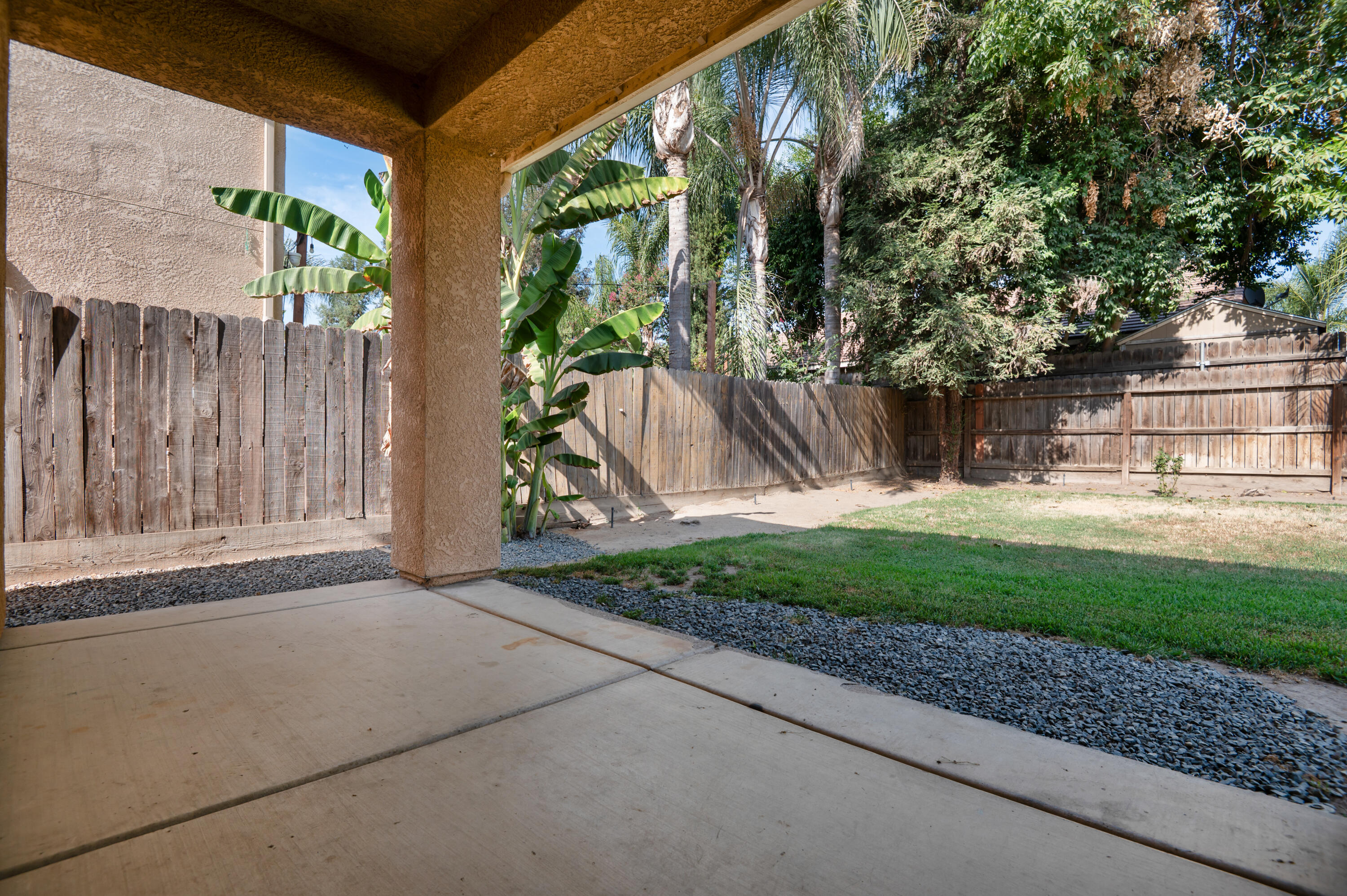 1486 Firestone Dr, Tulare, CA 93274