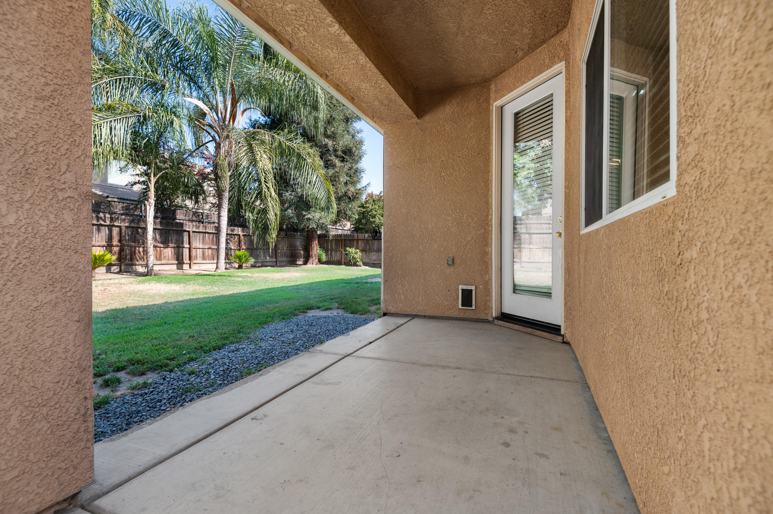 1486 Firestone Dr, Tulare, CA 93274