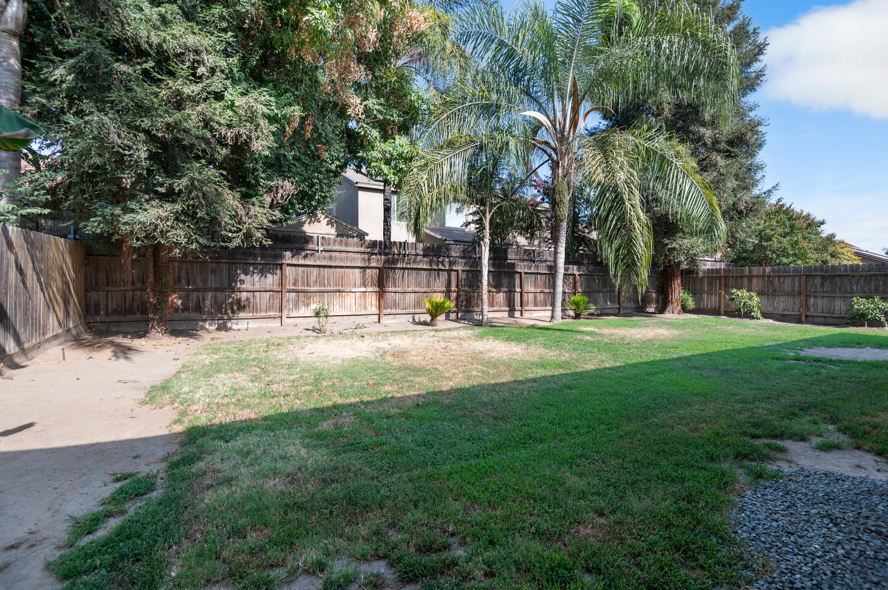 1486 Firestone Dr, Tulare, CA 93274