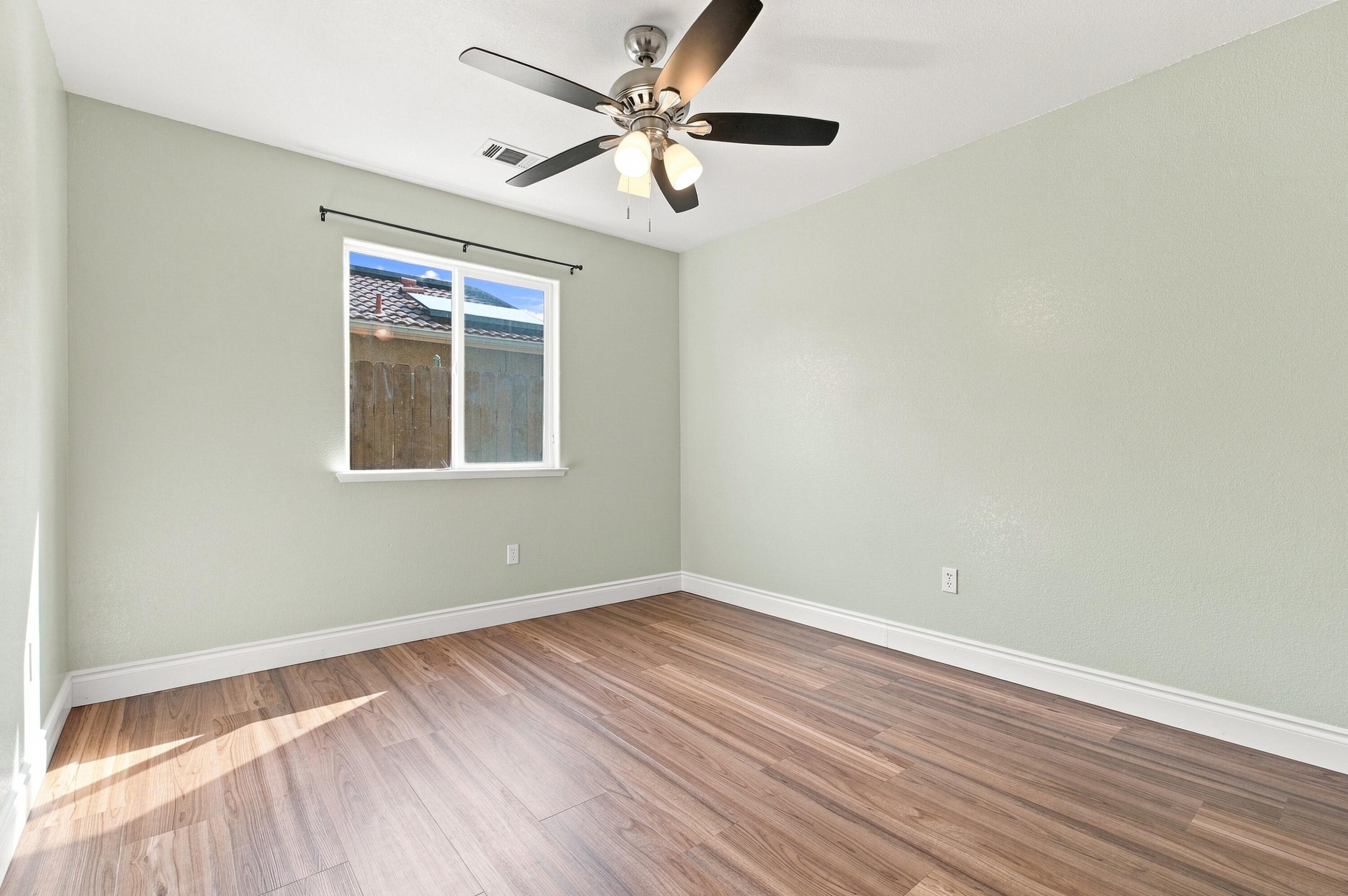 1975 Bass Lake Ave, Tulare, CA 93274