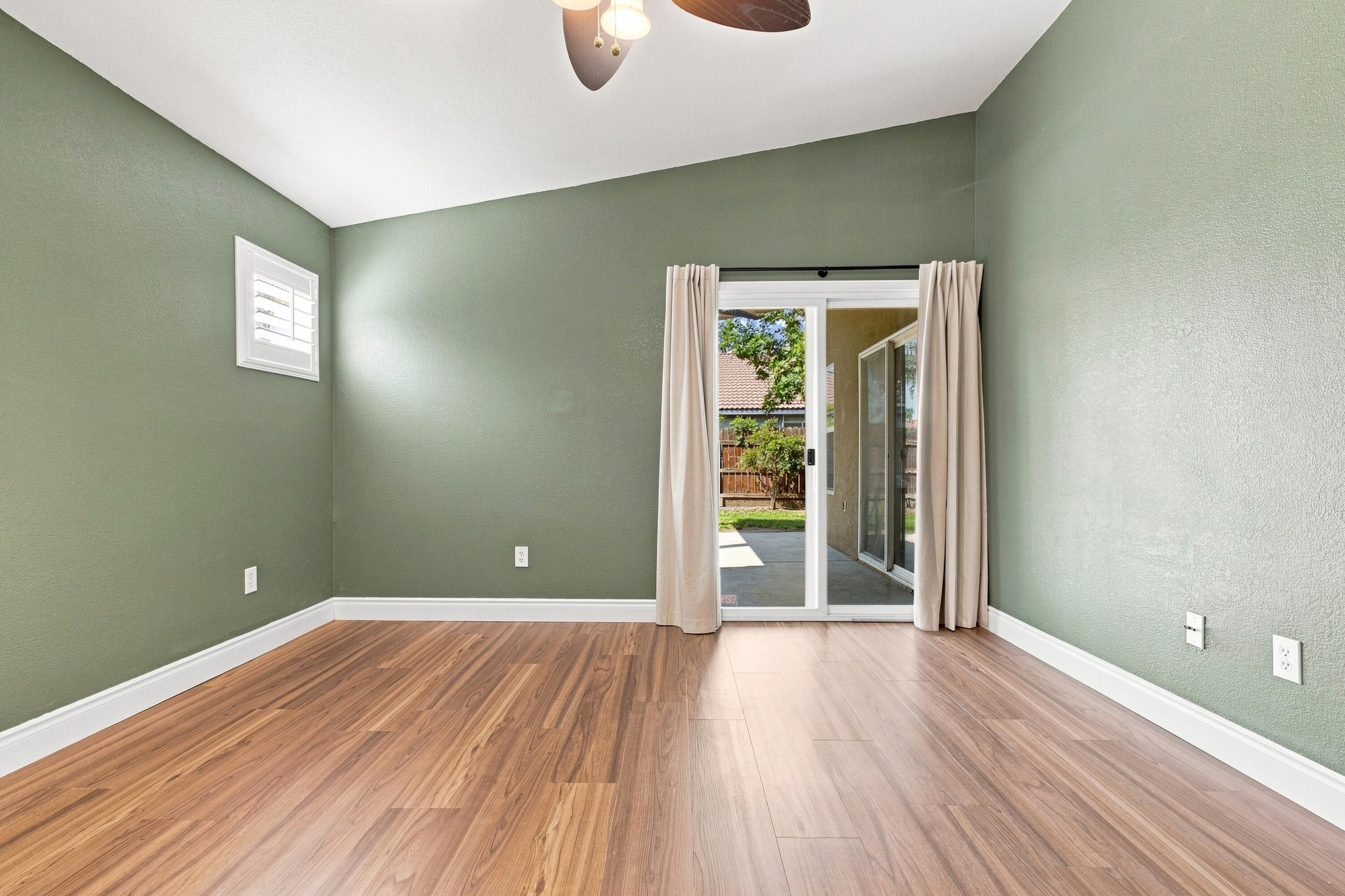 1975 Bass Lake Ave, Tulare, CA 93274