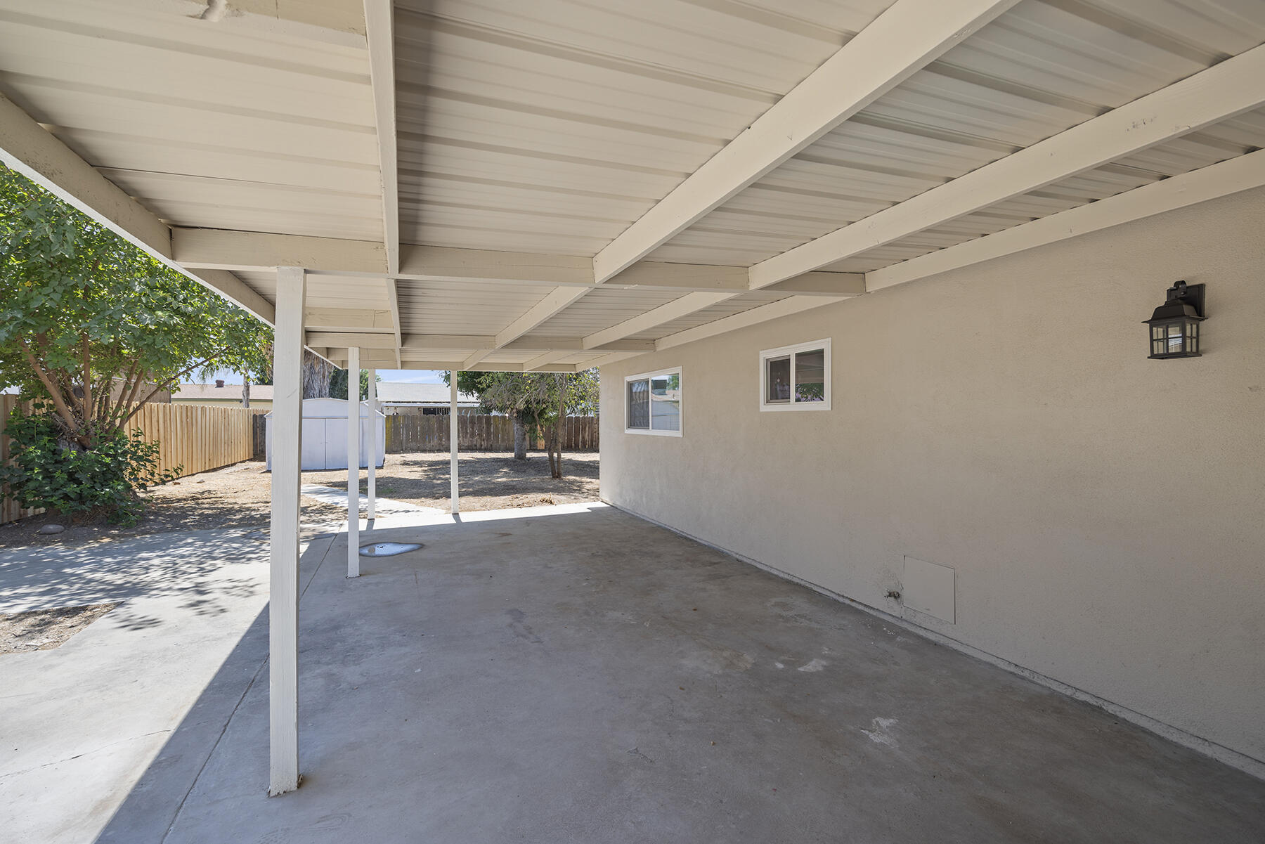 1521 W Juliet Ave, Tulare, CA 93274