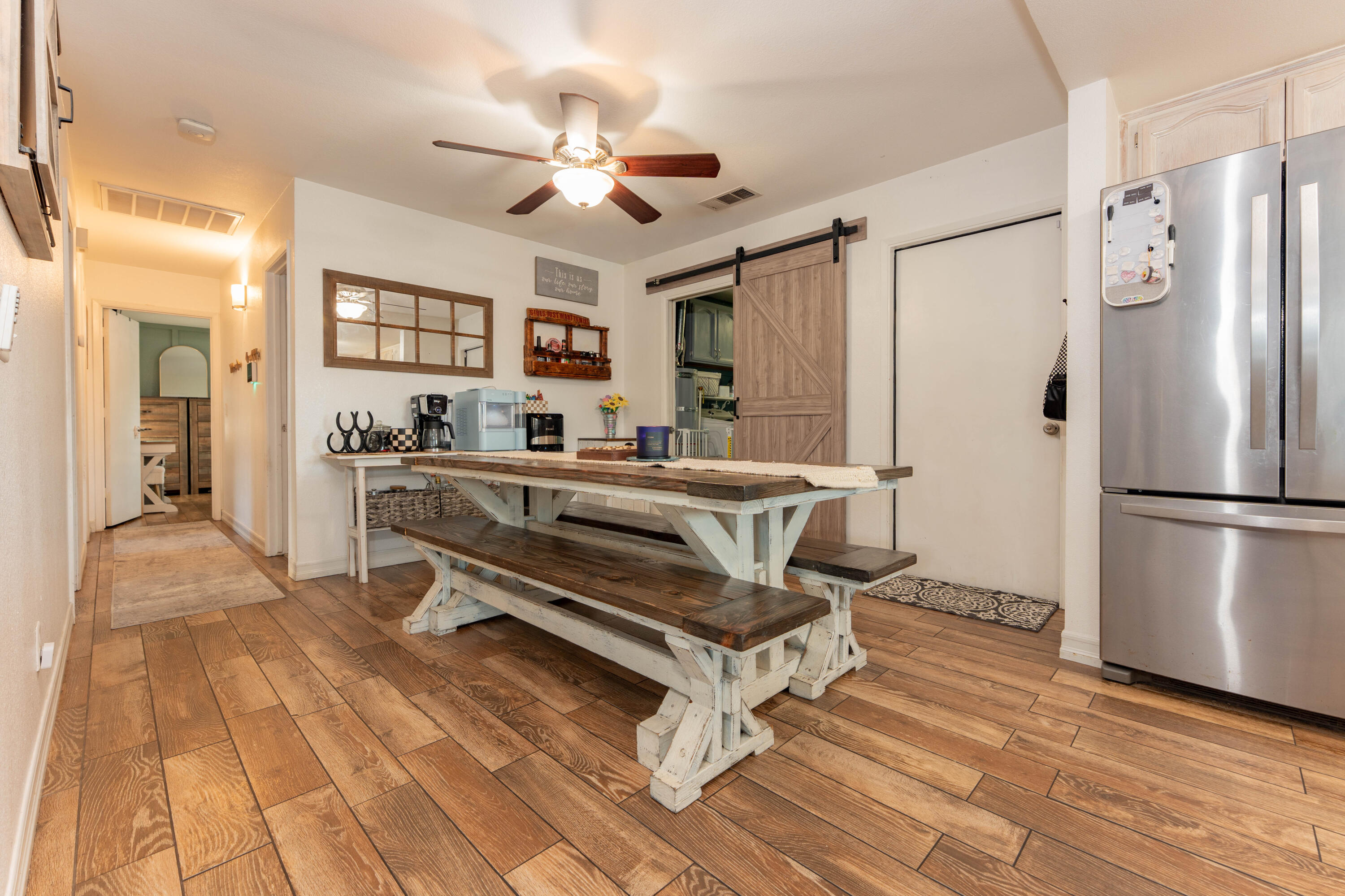 285 E Cortner St, Hanford, CA 93230