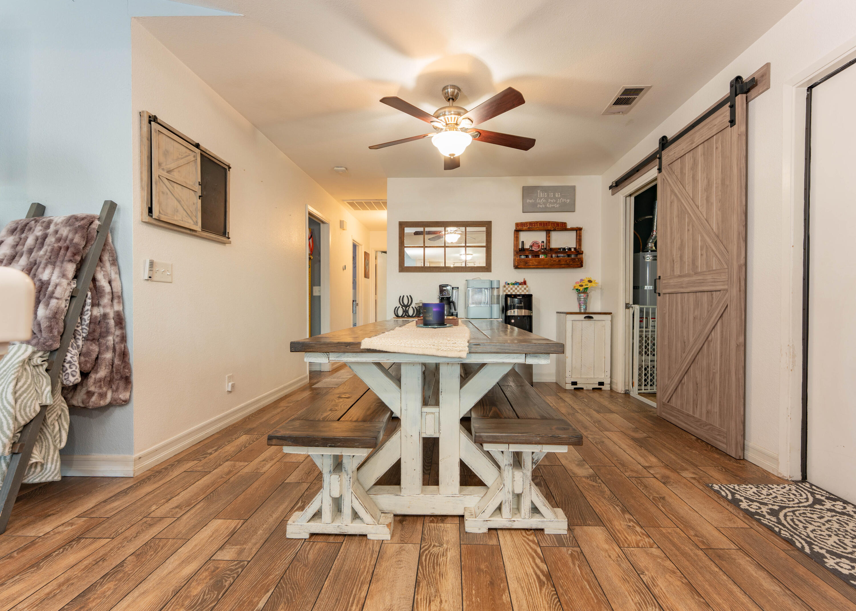 285 E Cortner St, Hanford, CA 93230