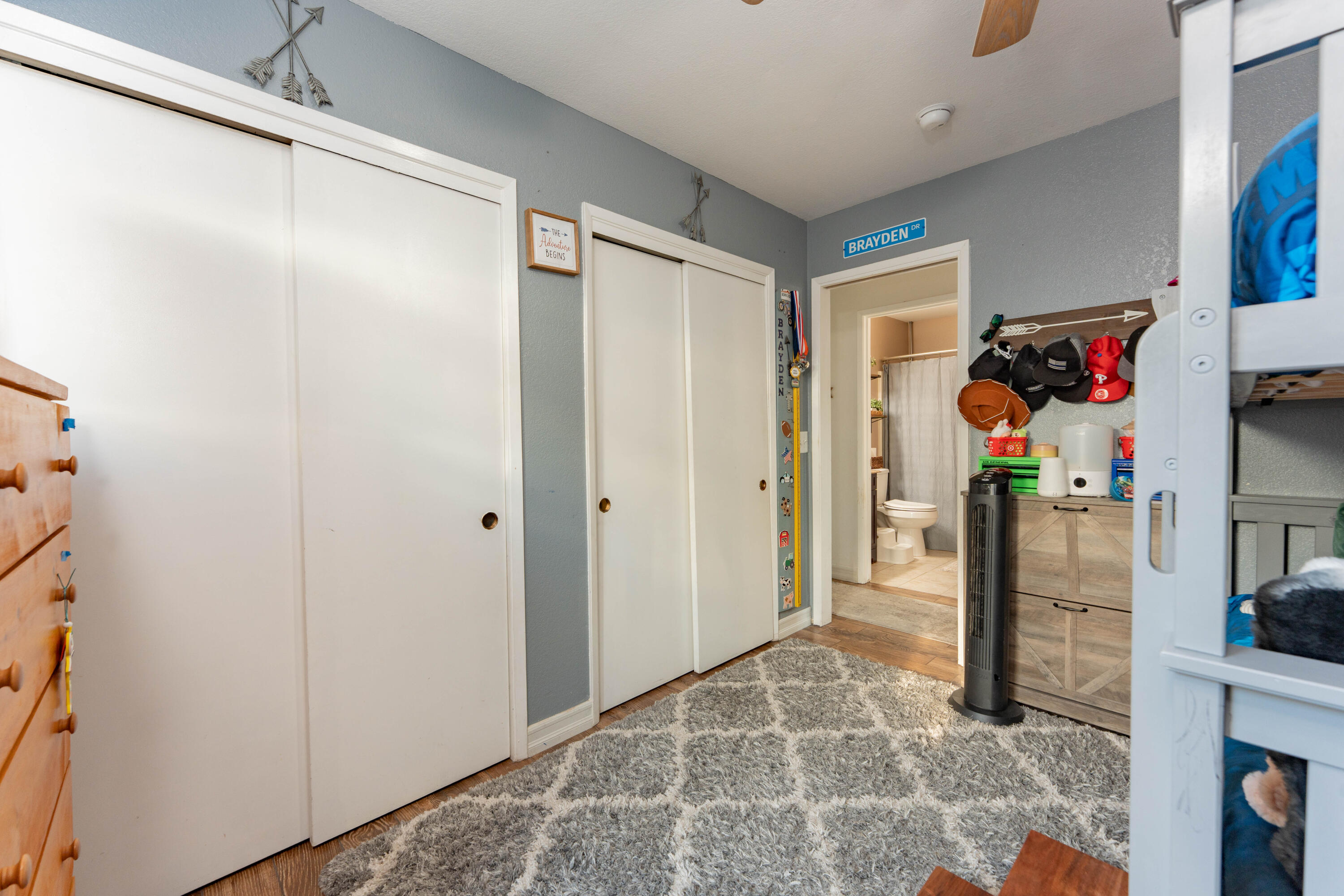285 E Cortner St, Hanford, CA 93230