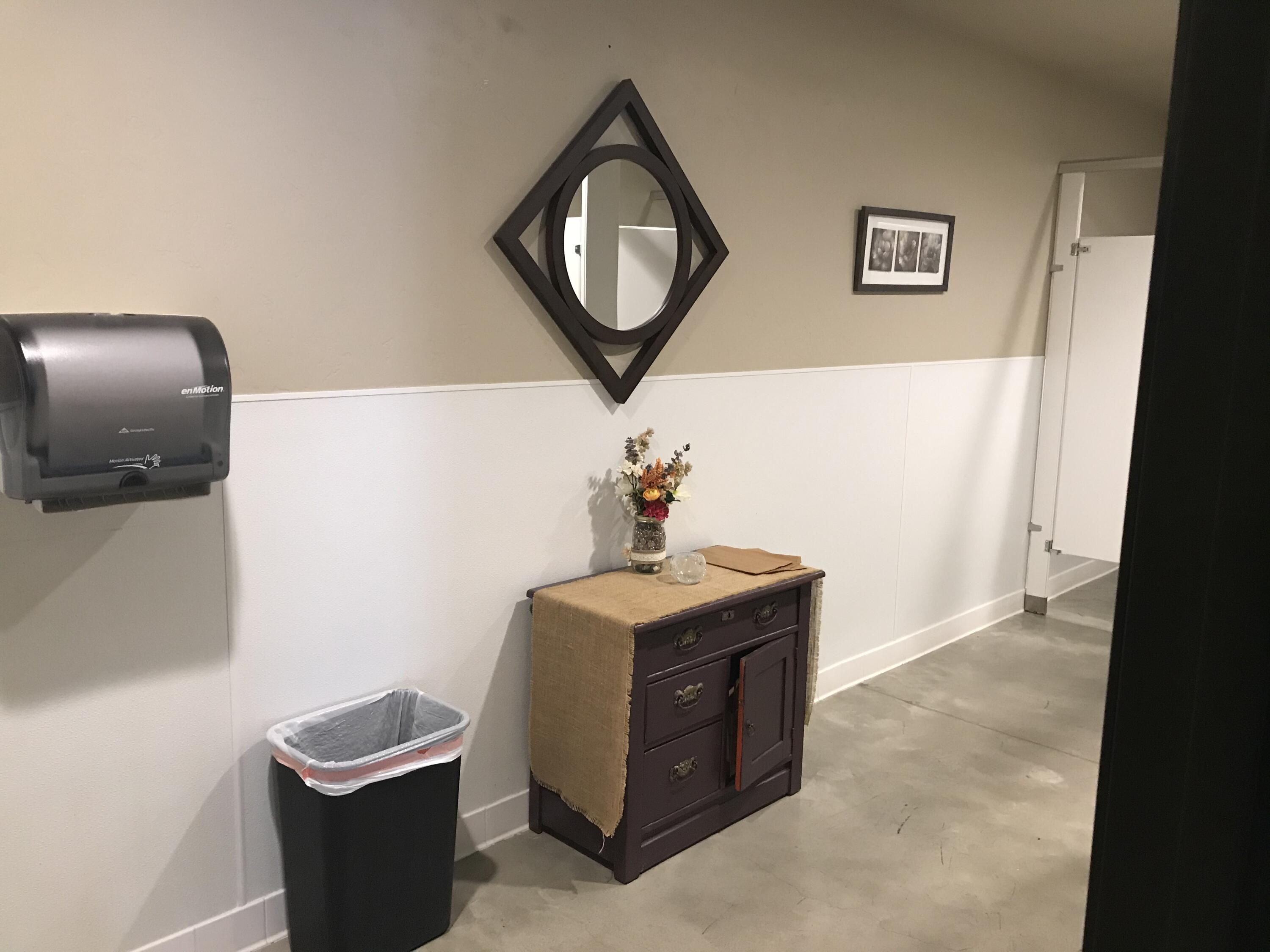 42975 Sierra Dr, Three Rivers, CA 93271