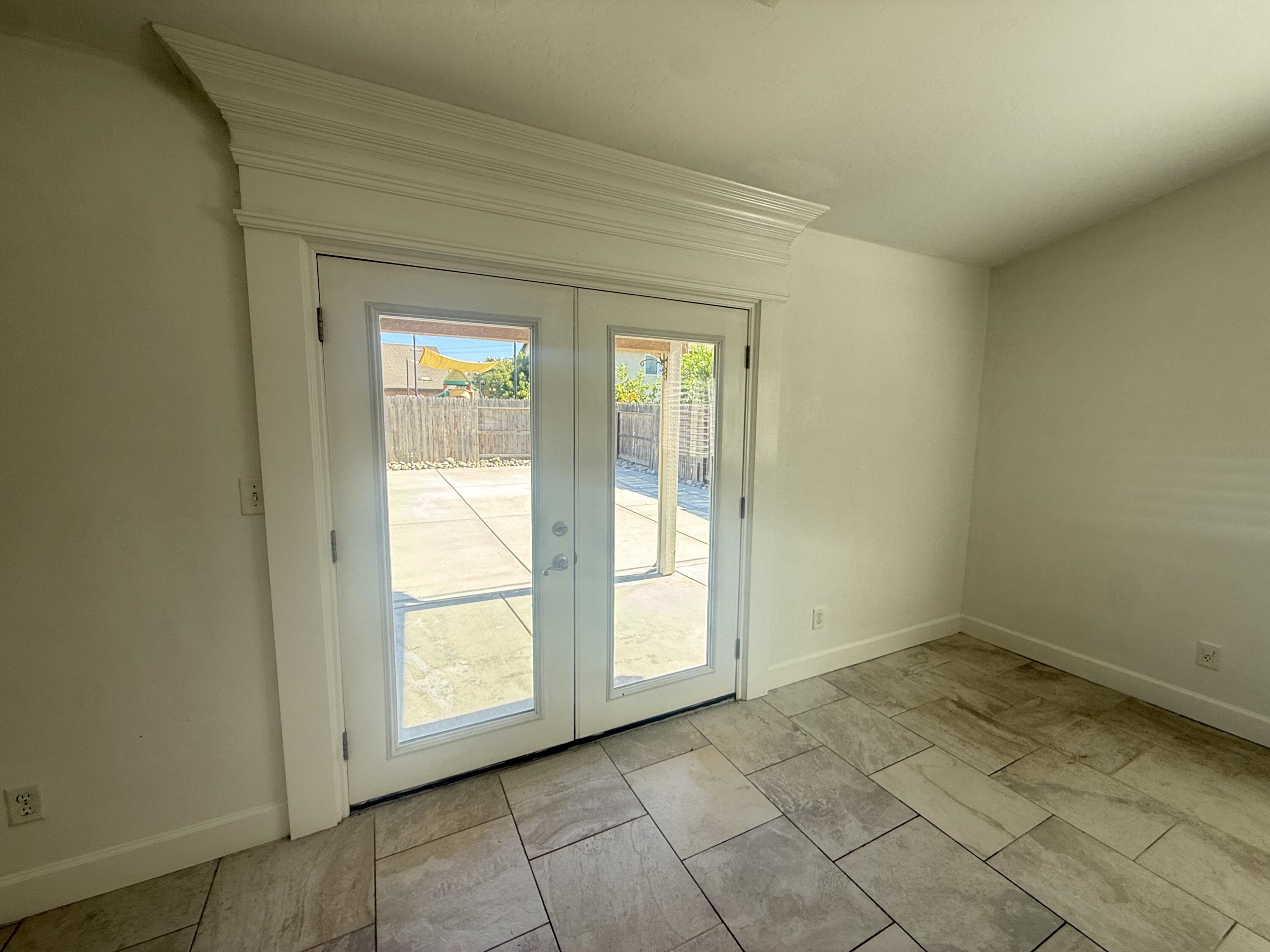 2633 W W Prescott Ave, Visalia, CA 93291
