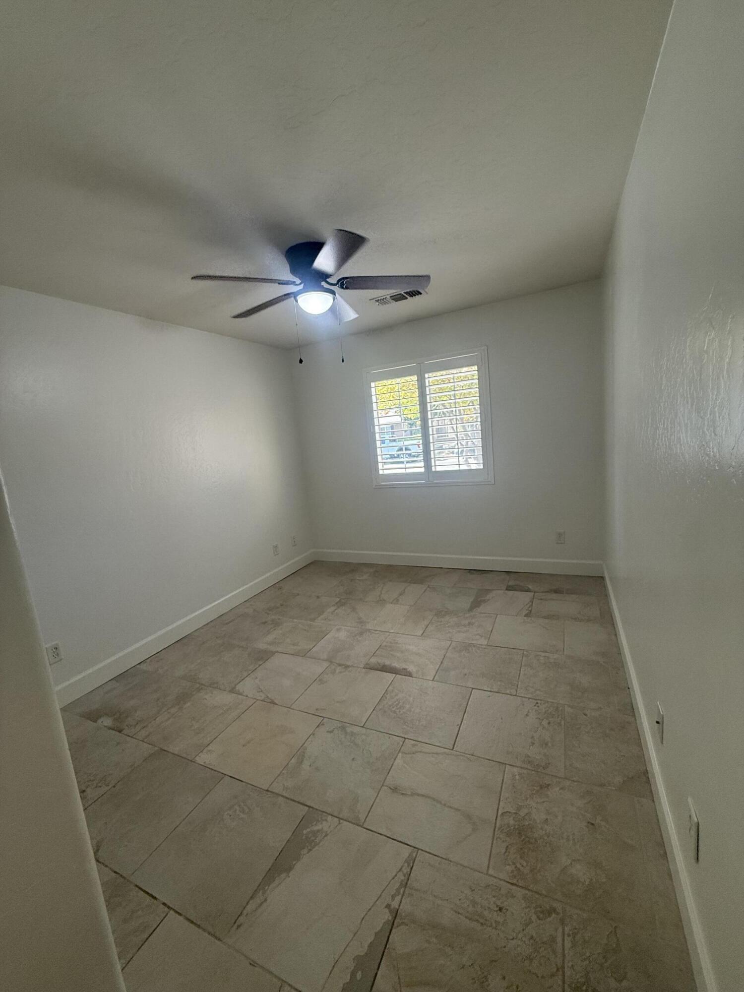 2633 W W Prescott Ave, Visalia, CA 93291