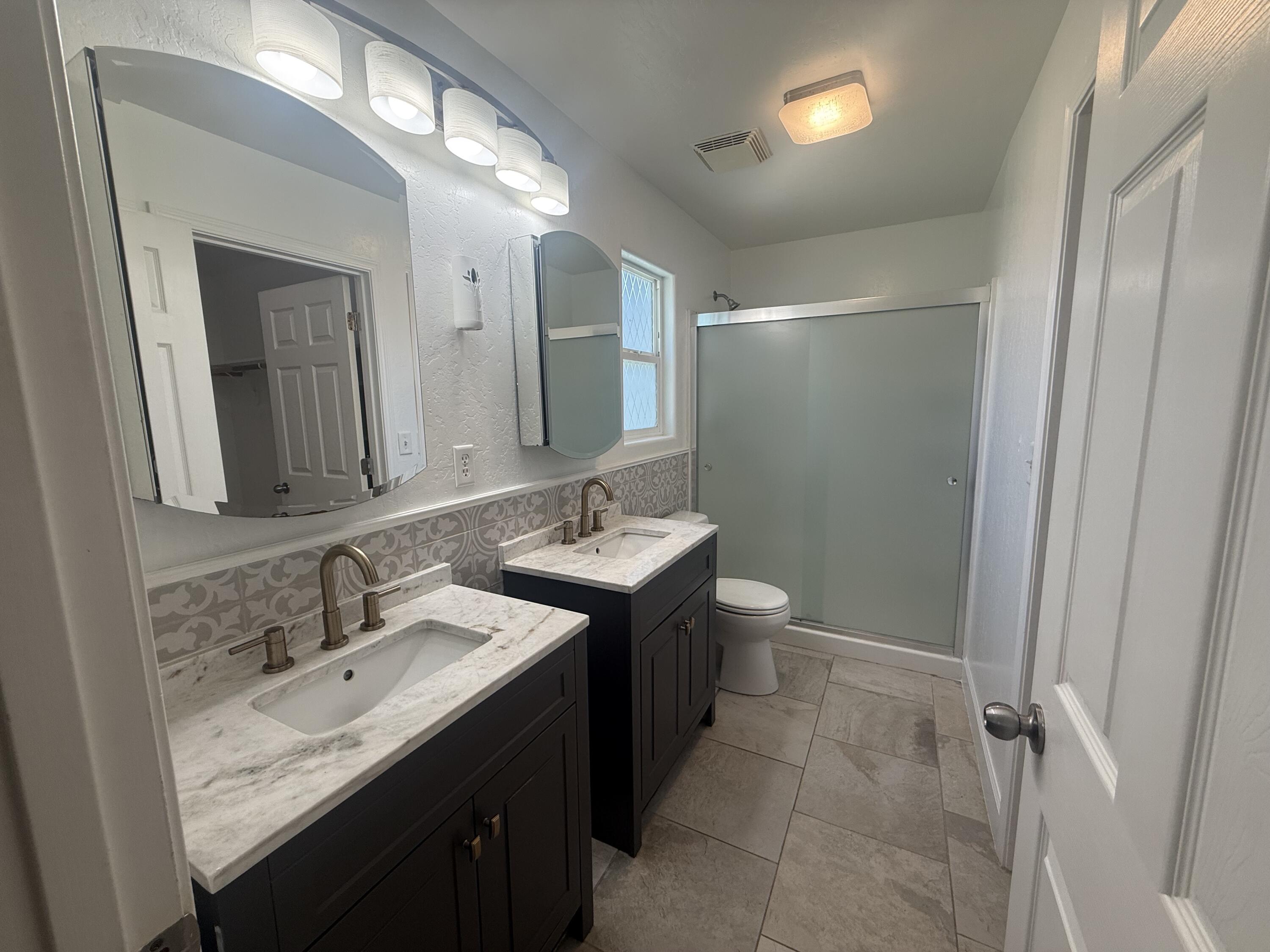 2633 W W Prescott Ave, Visalia, CA 93291