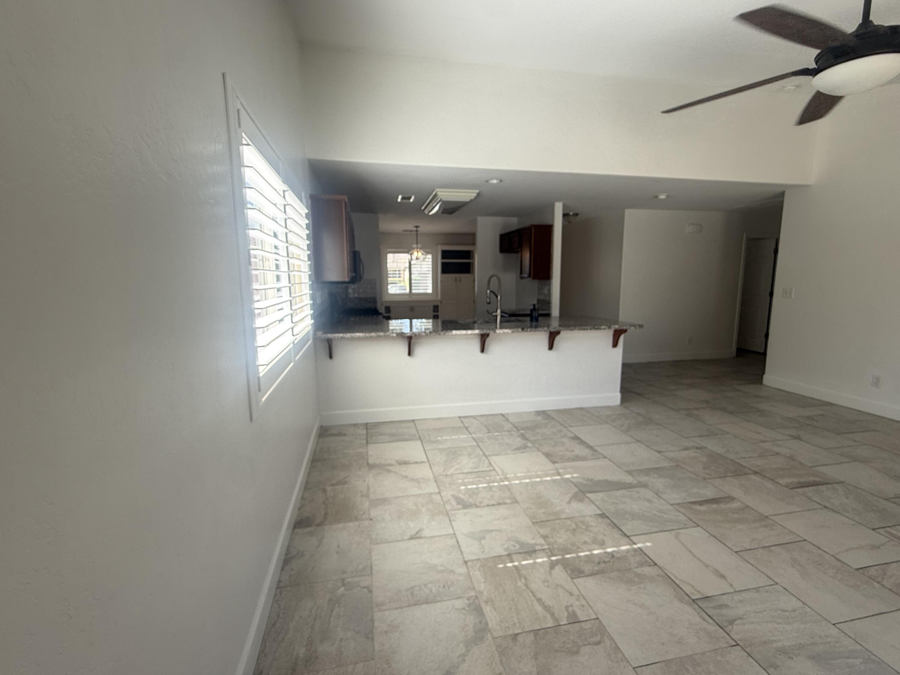 2633 W W Prescott Ave, Visalia, CA 93291