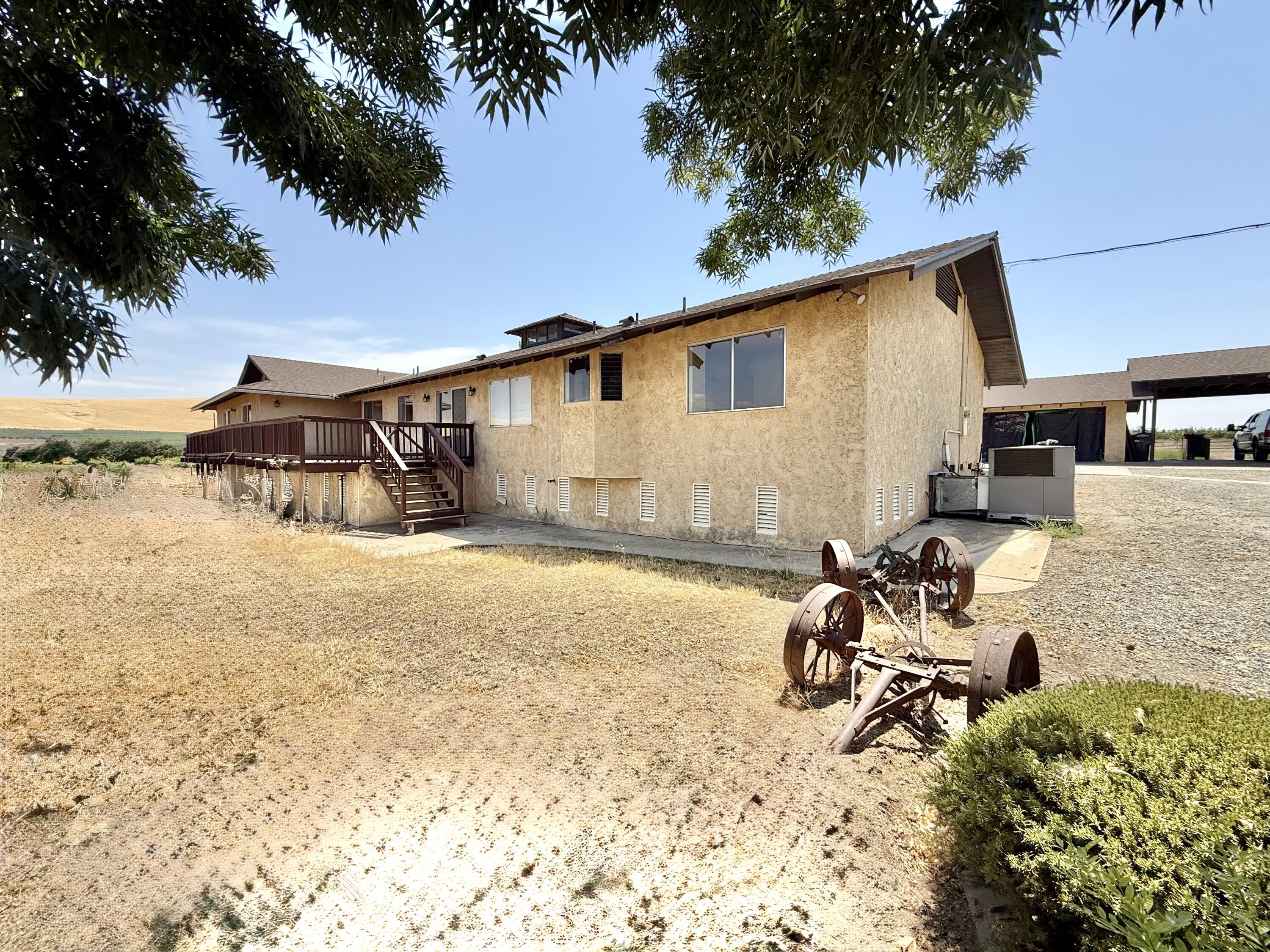 8988 Rd 272, Terra Bella, CA 93270