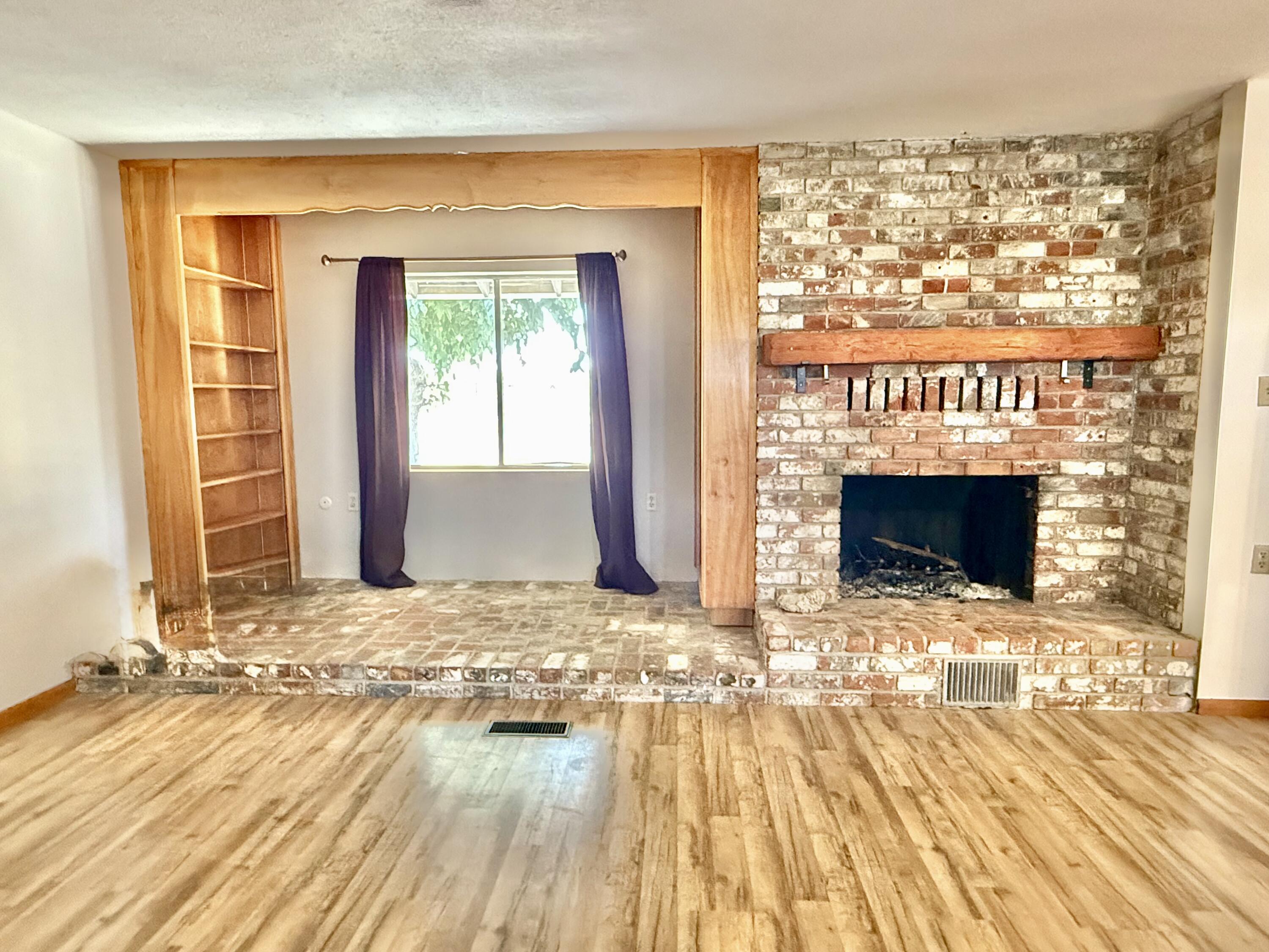 8988 Rd 272, Terra Bella, CA 93270
