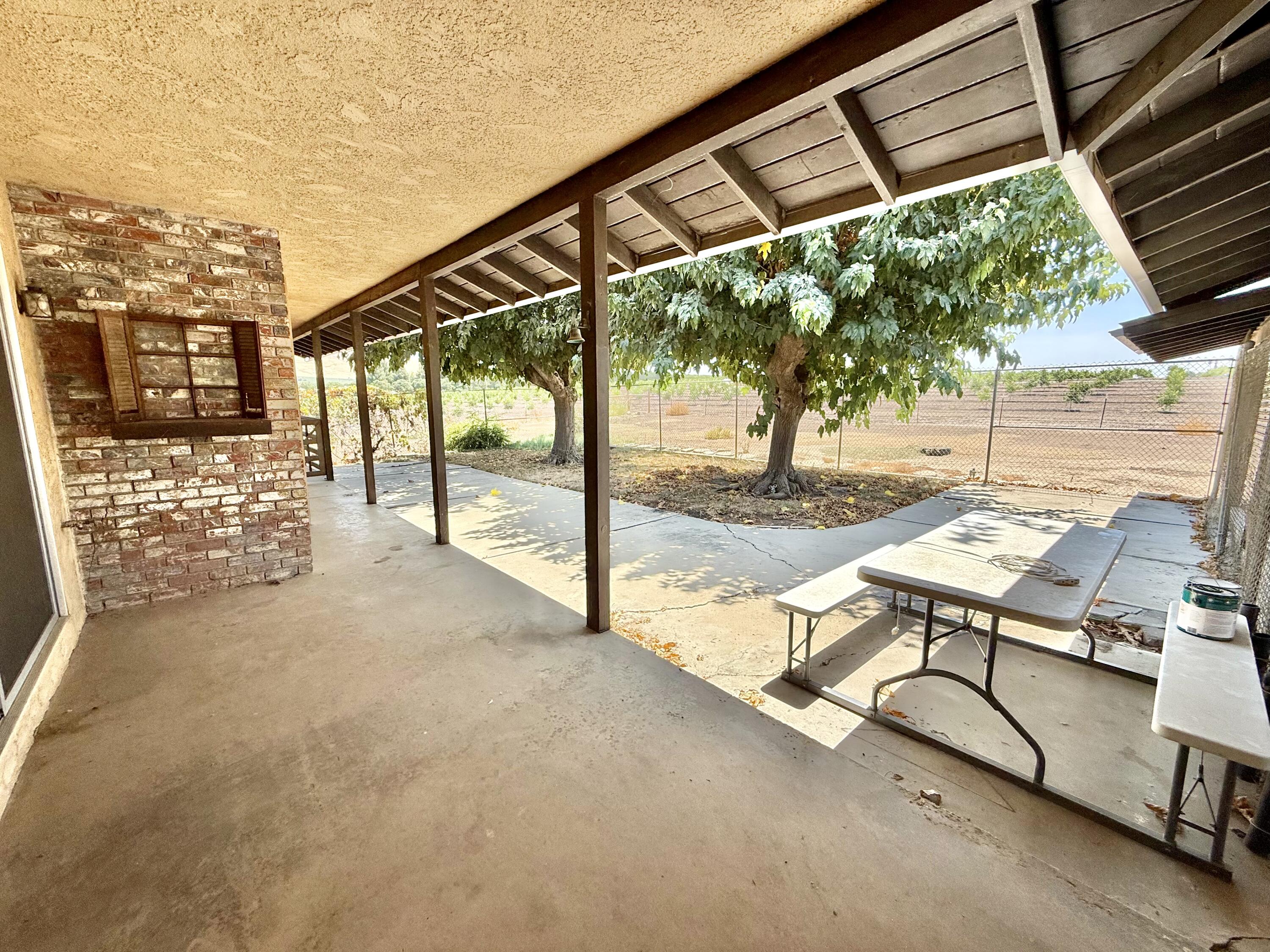 8988 Rd 272, Terra Bella, CA 93270