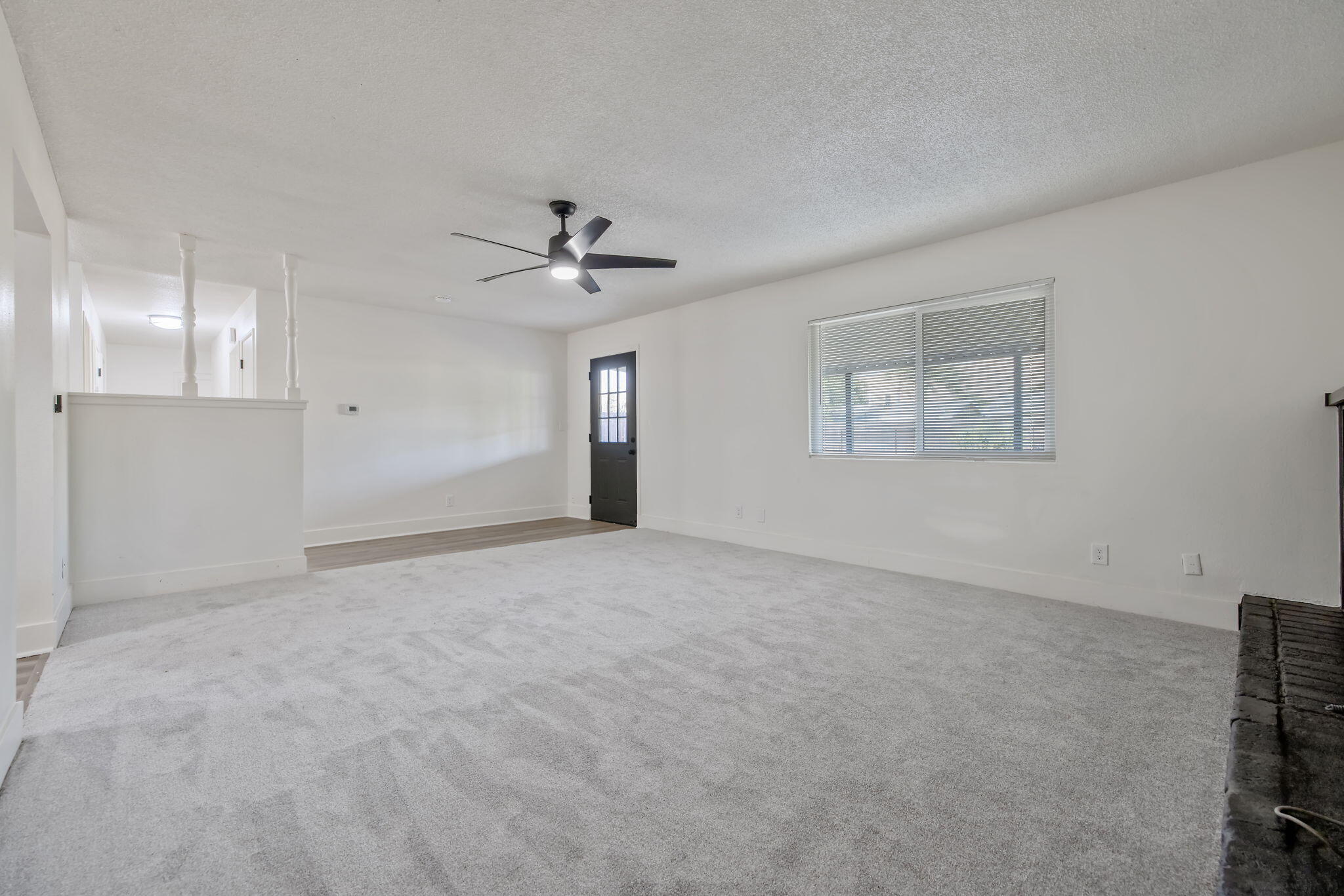 988 Laurel Ave, Lindsay, CA 93247