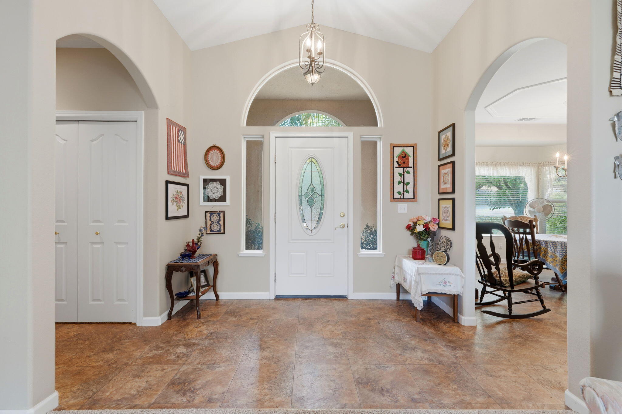 40872 Ferndale Dr, Three Rivers, CA 93271