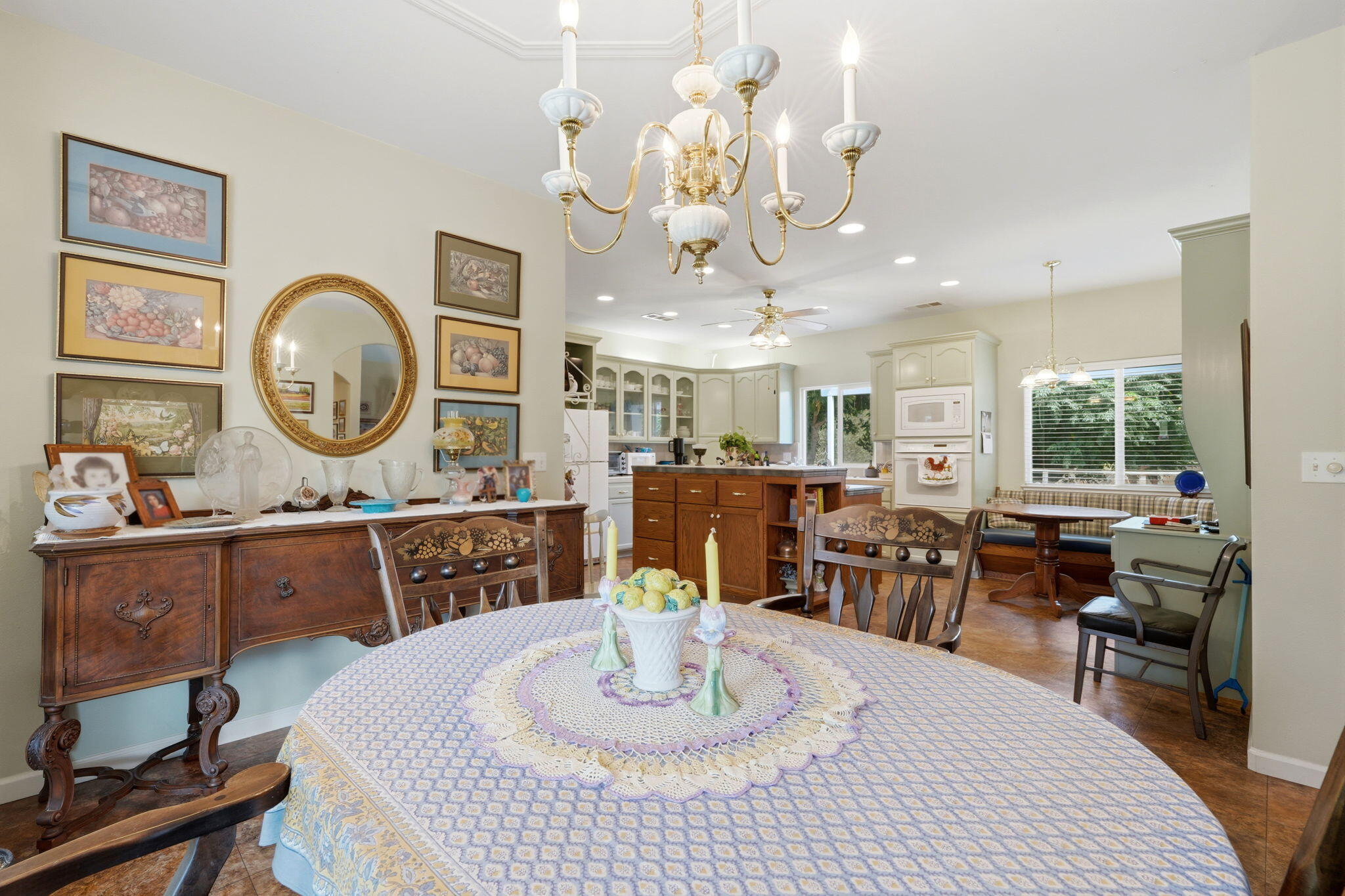 40872 Ferndale Dr, Three Rivers, CA 93271