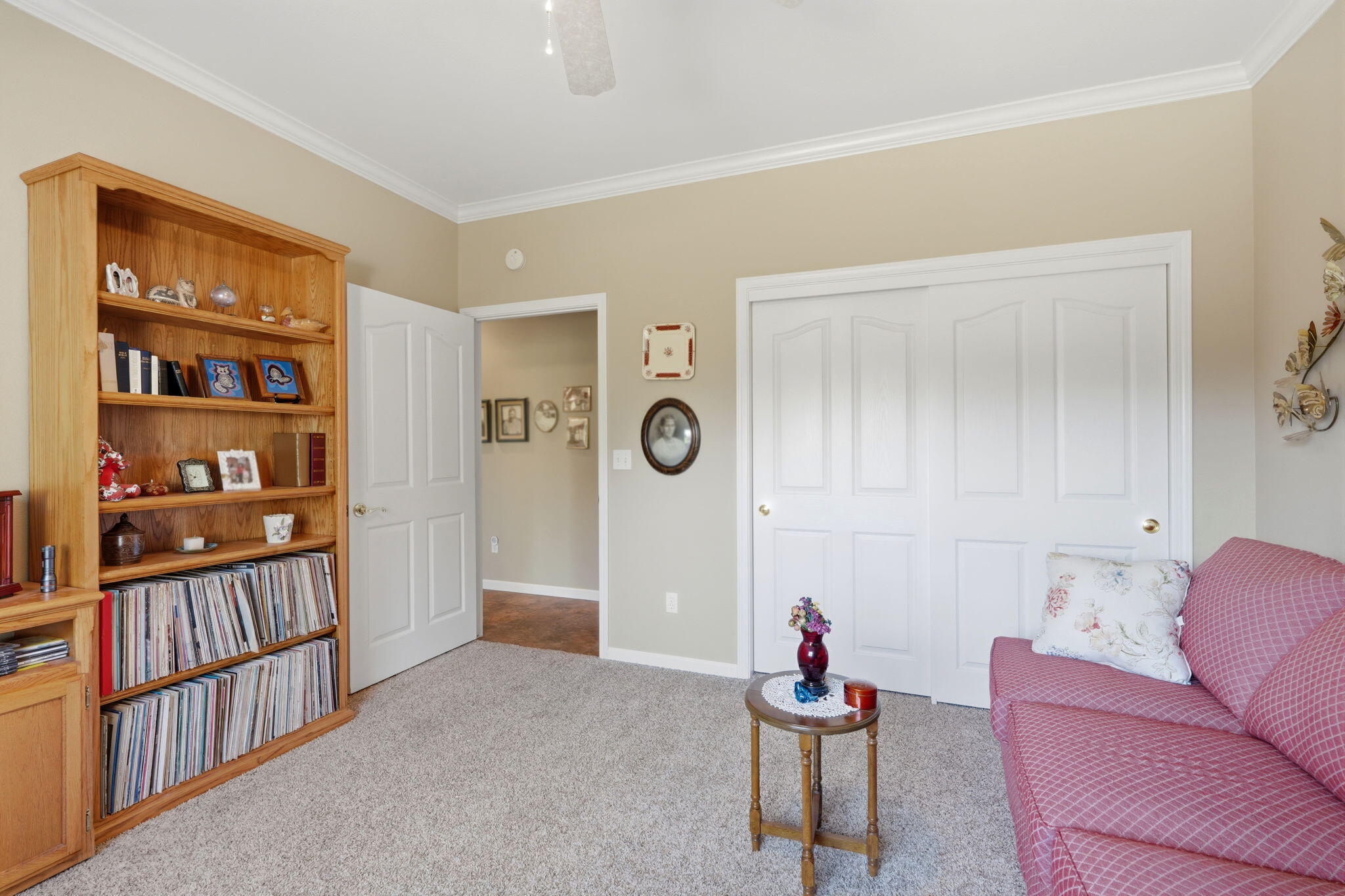 40872 Ferndale Dr, Three Rivers, CA 93271