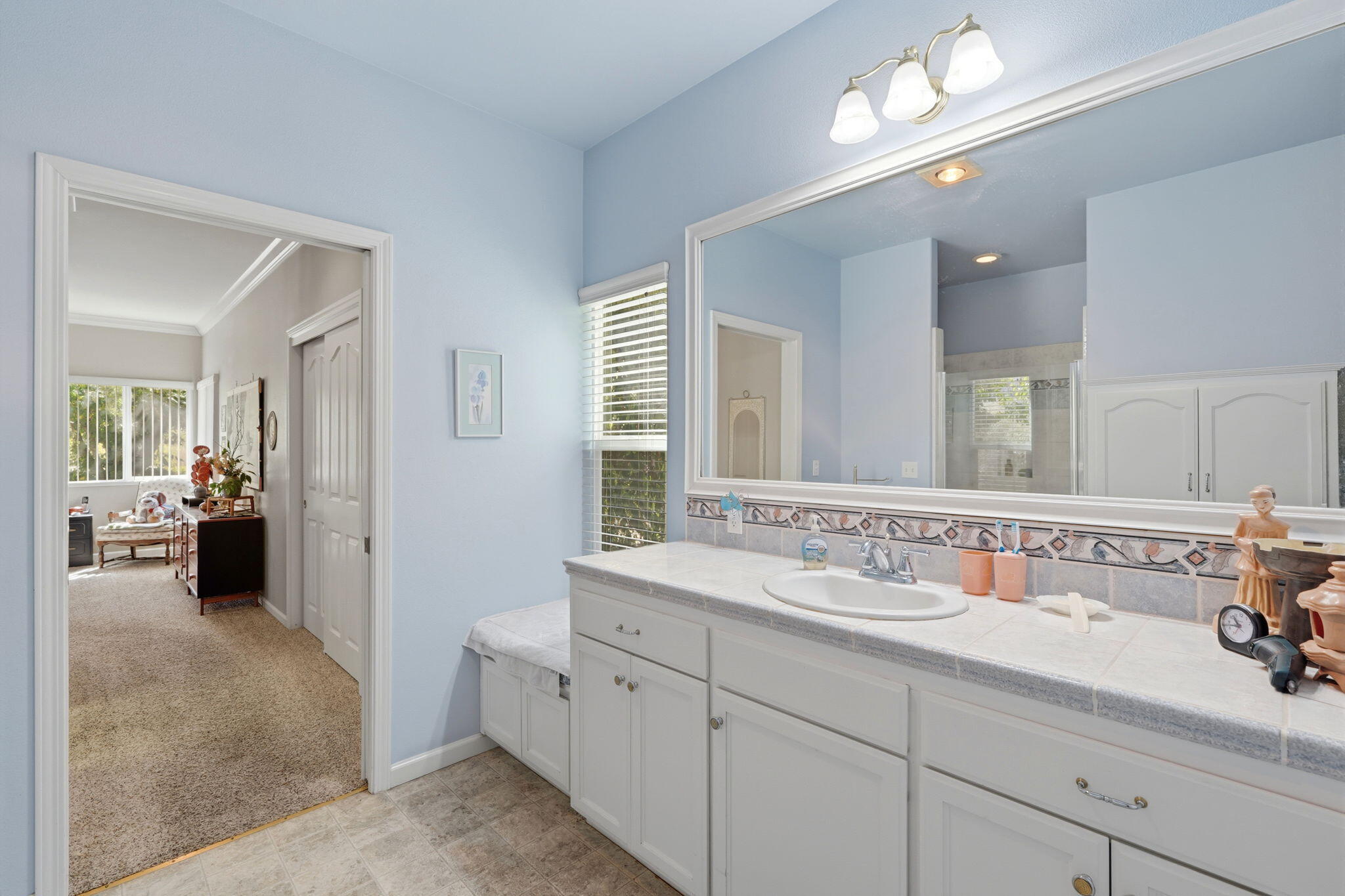 40872 Ferndale Dr, Three Rivers, CA 93271