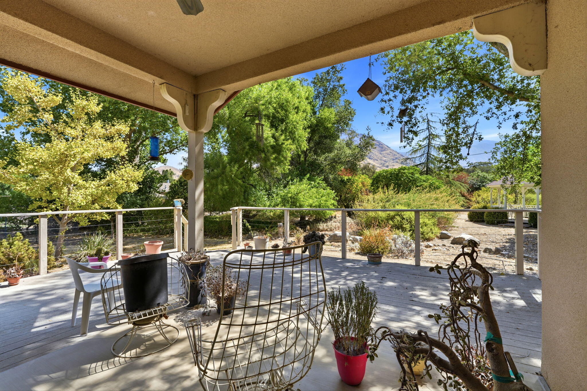 40872 Ferndale Dr, Three Rivers, CA 93271