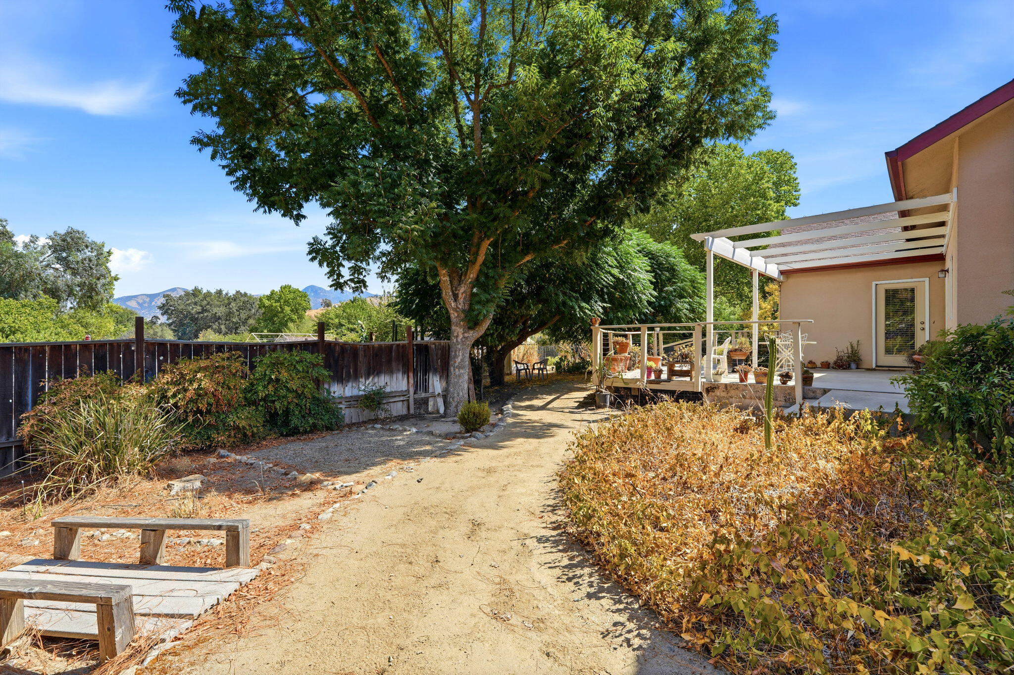 40872 Ferndale Dr, Three Rivers, CA 93271