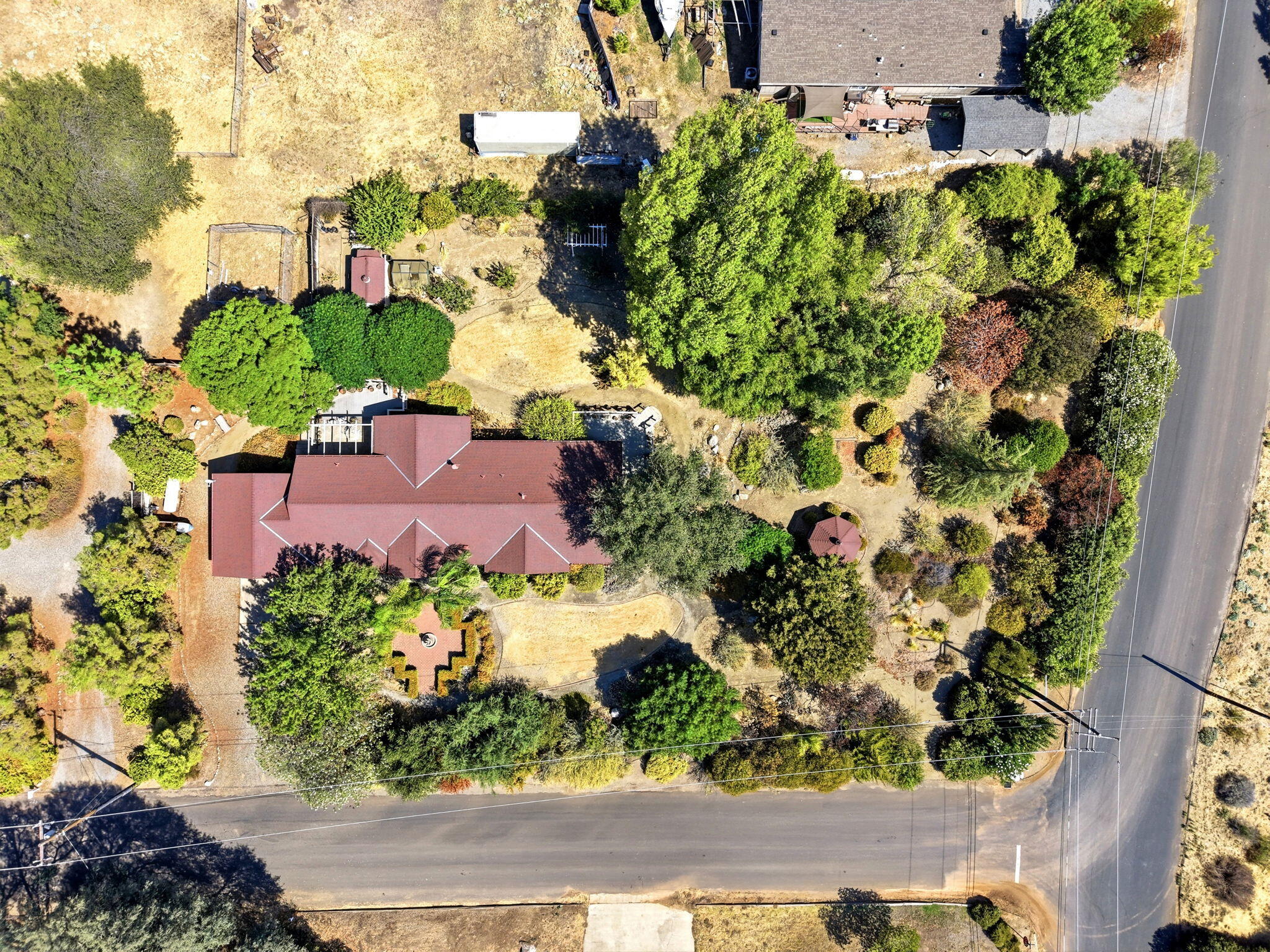 40872 Ferndale Dr, Three Rivers, CA 93271