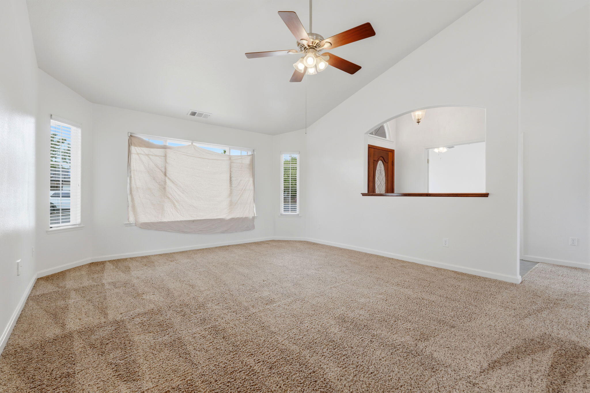 1487 Boyd Ct, Tulare, CA 93274