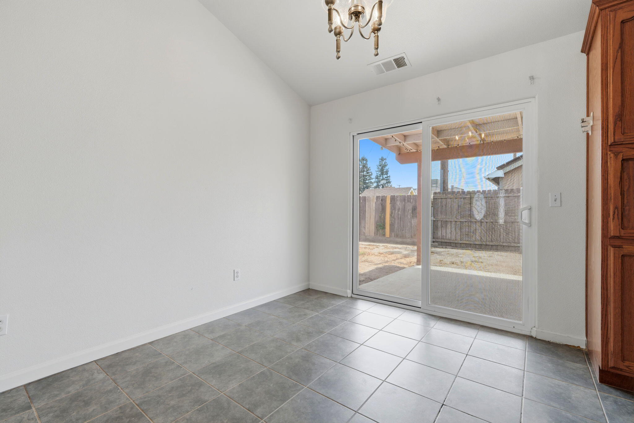 1487 Boyd Ct, Tulare, CA 93274