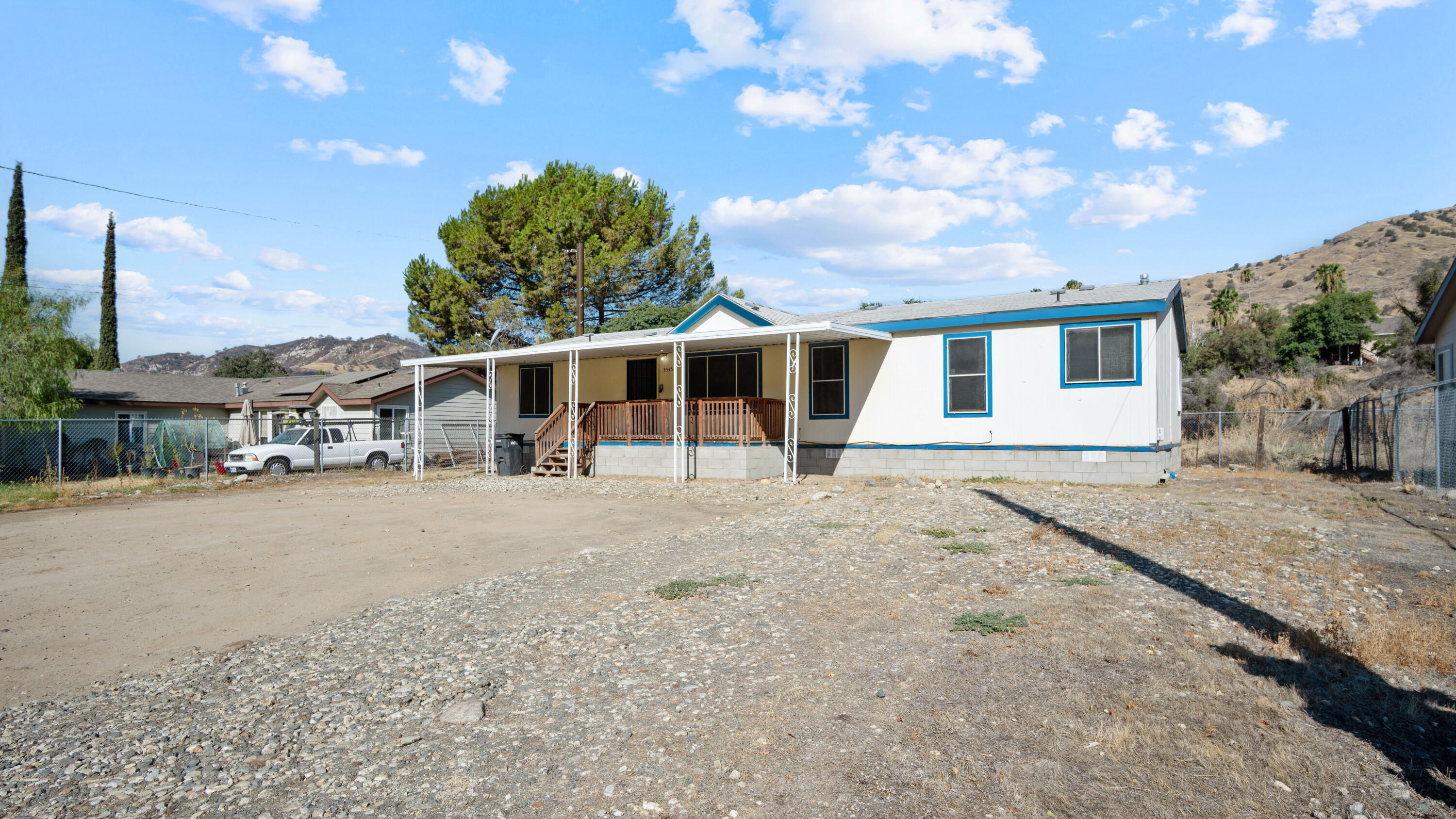 35450 Tule River Dr, Springville, CA 93265