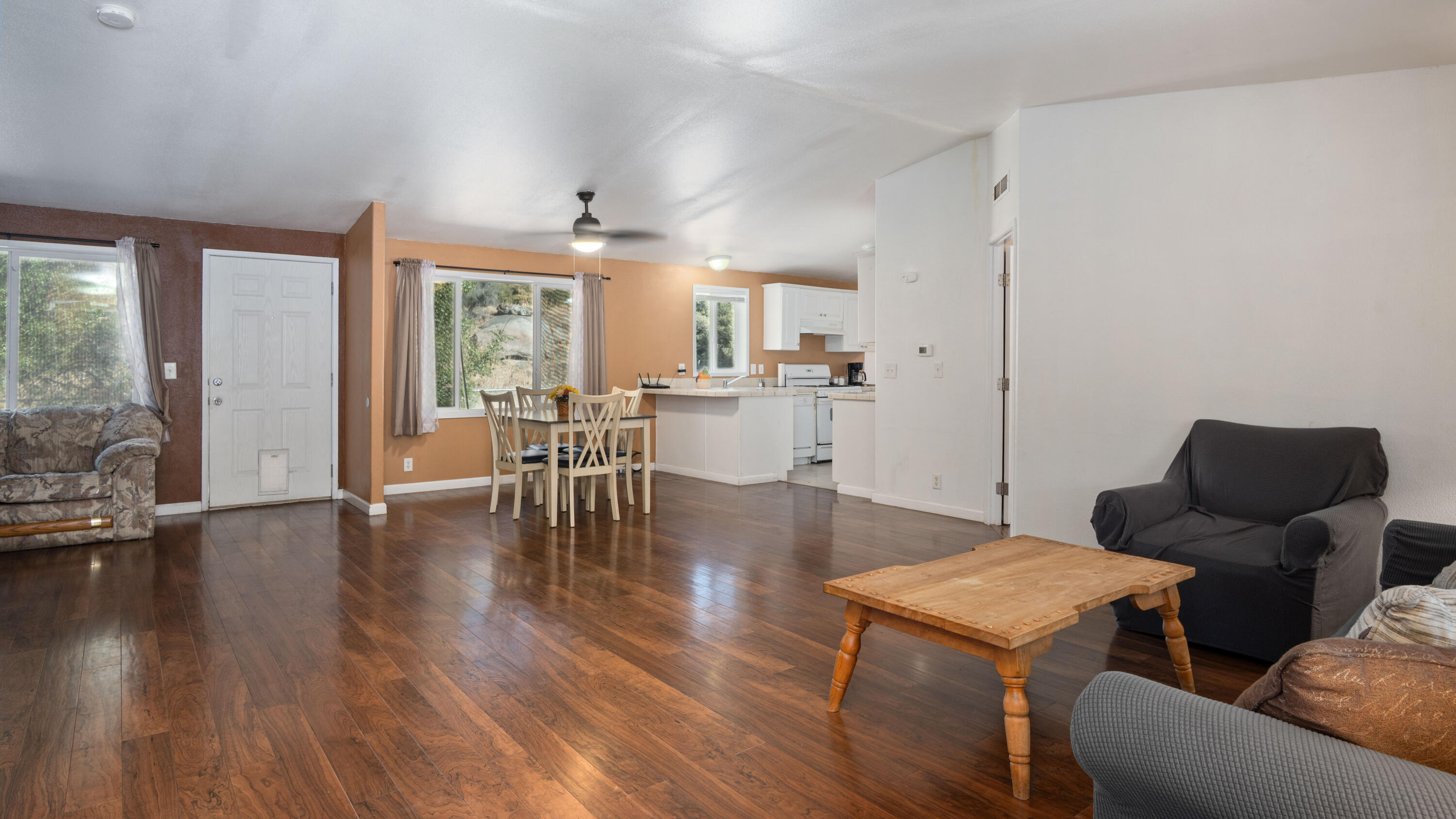 35450 Tule River Dr, Springville, CA 93265